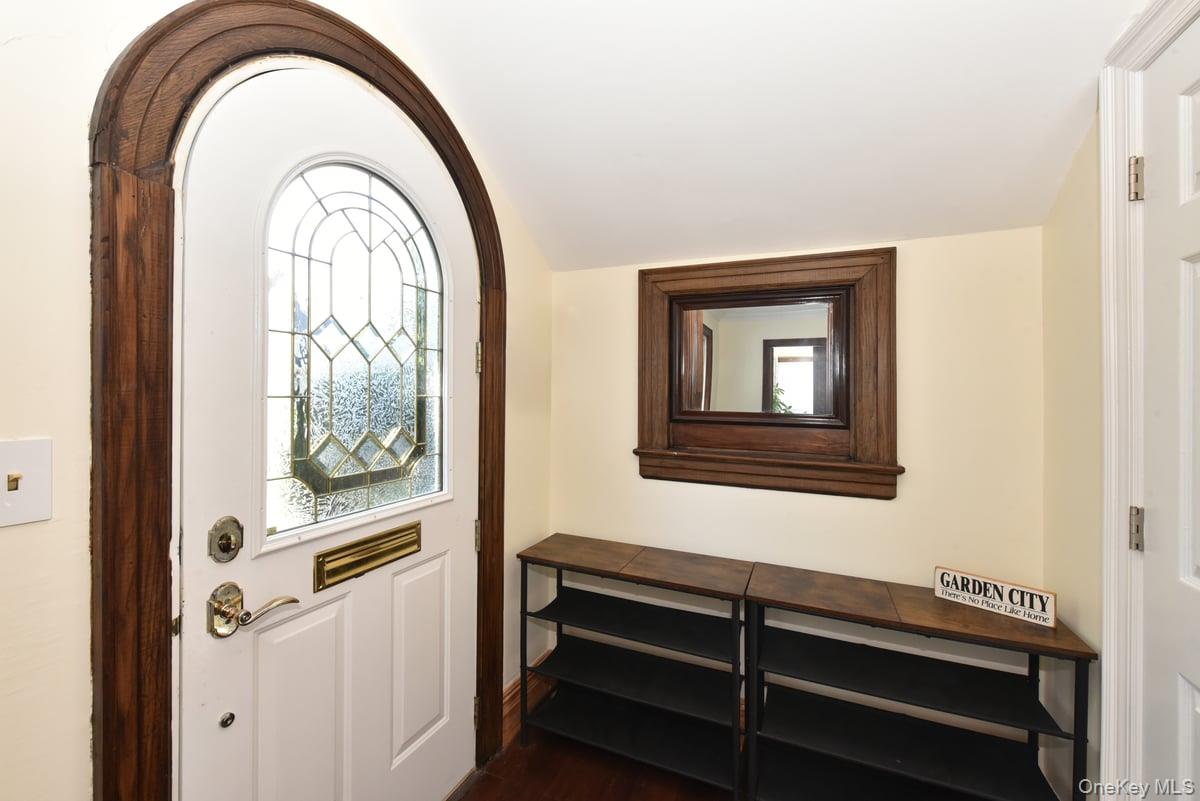 63 Willow Street, Garden City, NY 11530