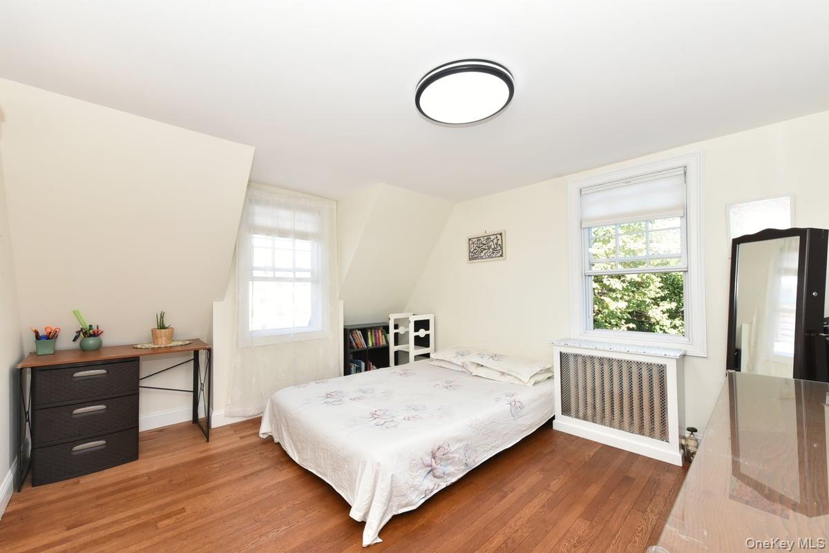 63 Willow Street, Garden City, NY 11530