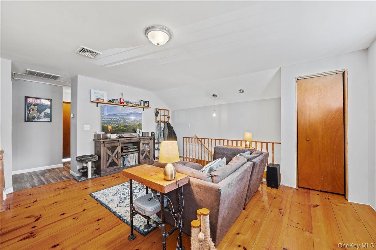 1-3 Amdurer Road, Westtown, NY 10998