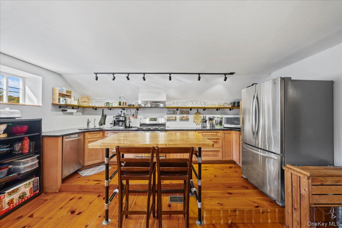 1-3 Amdurer Road, Westtown, NY 10998