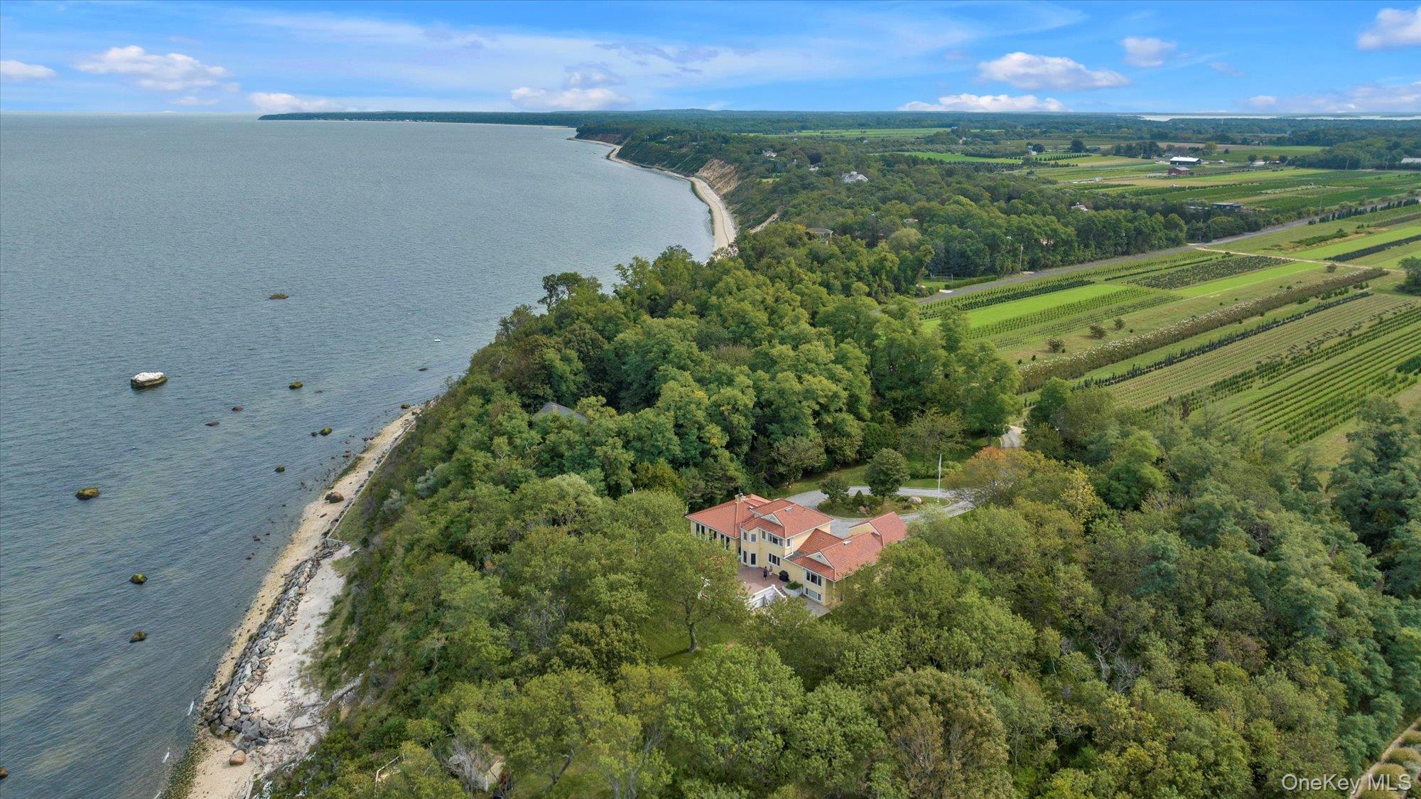 3400 Dignans Road, Cutchogue, NY 11935