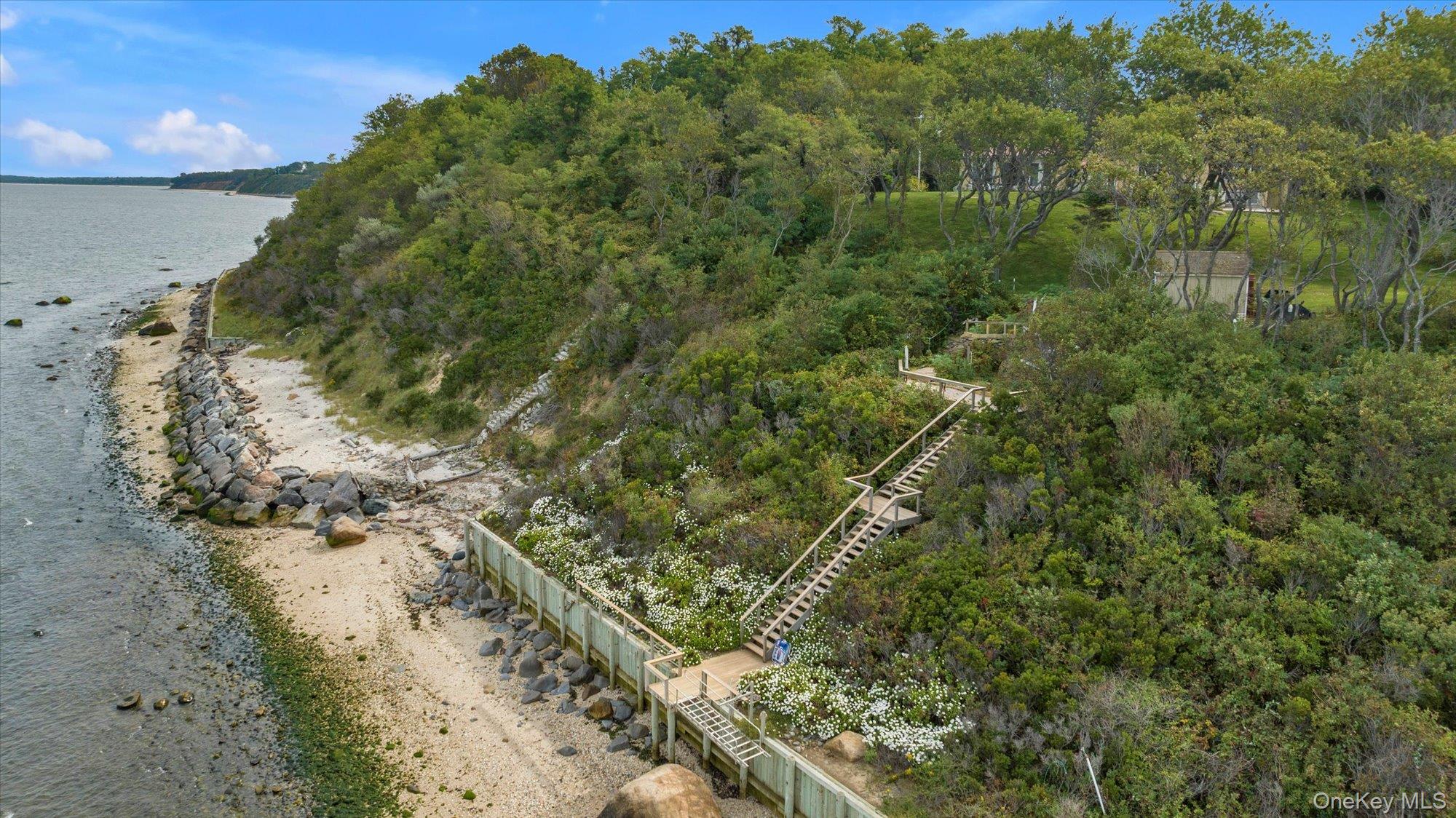 3400 Dignans Road, Cutchogue, NY 11935