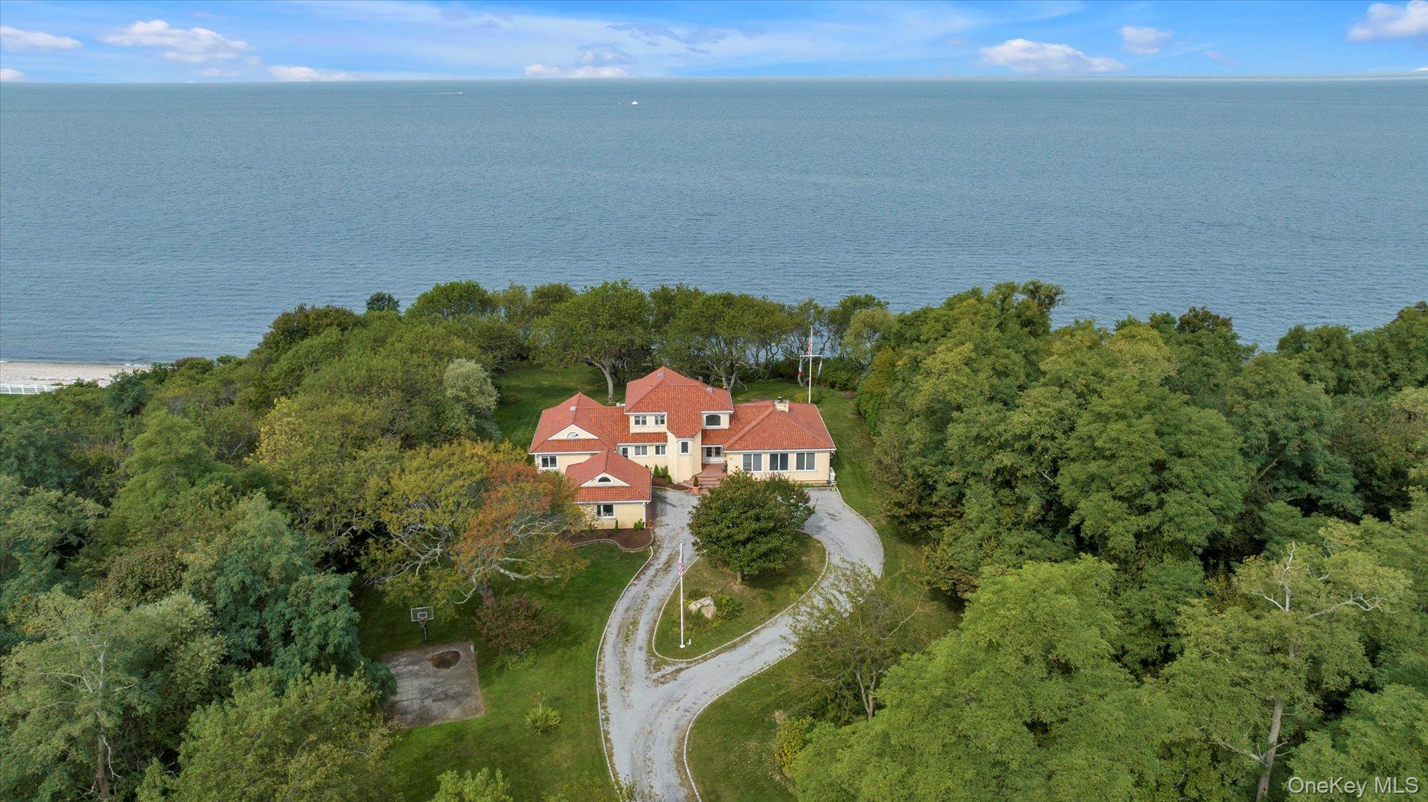 3400 Dignans Road, Cutchogue, NY 11935