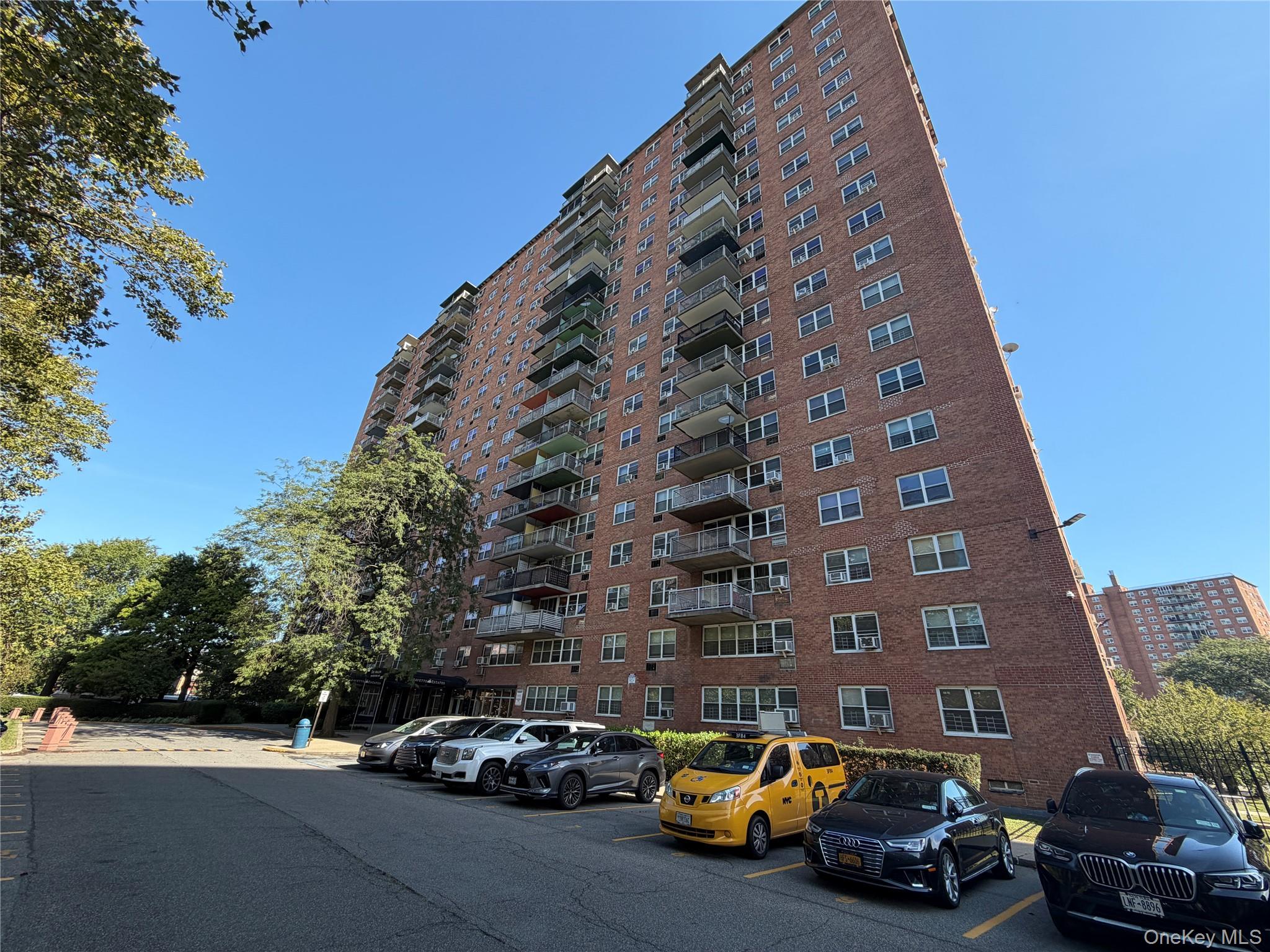 880 Boynton Avenue # 8M, Bronx, NY 10473
