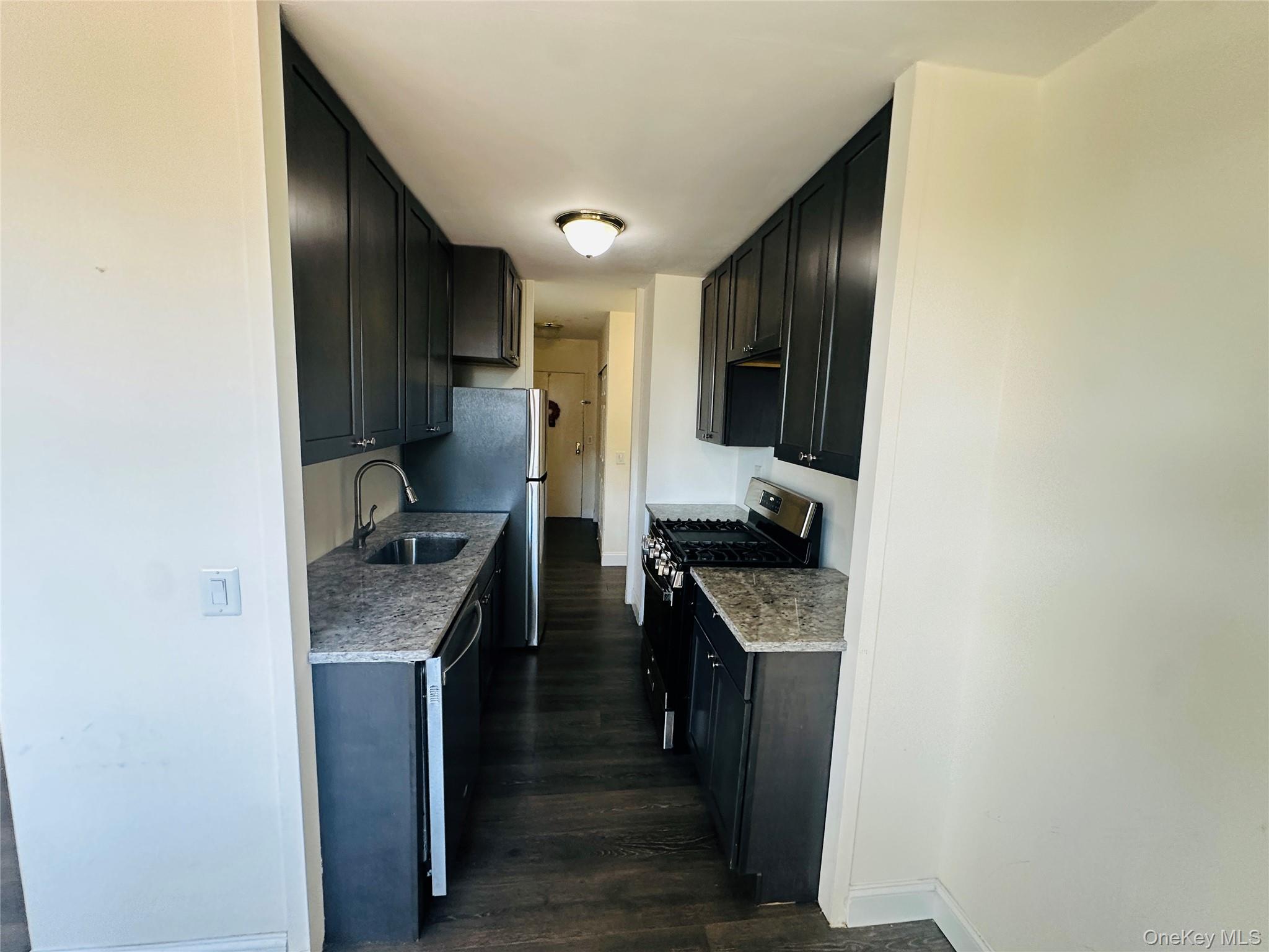 880 Boynton Avenue # 8M, Bronx, NY 10473