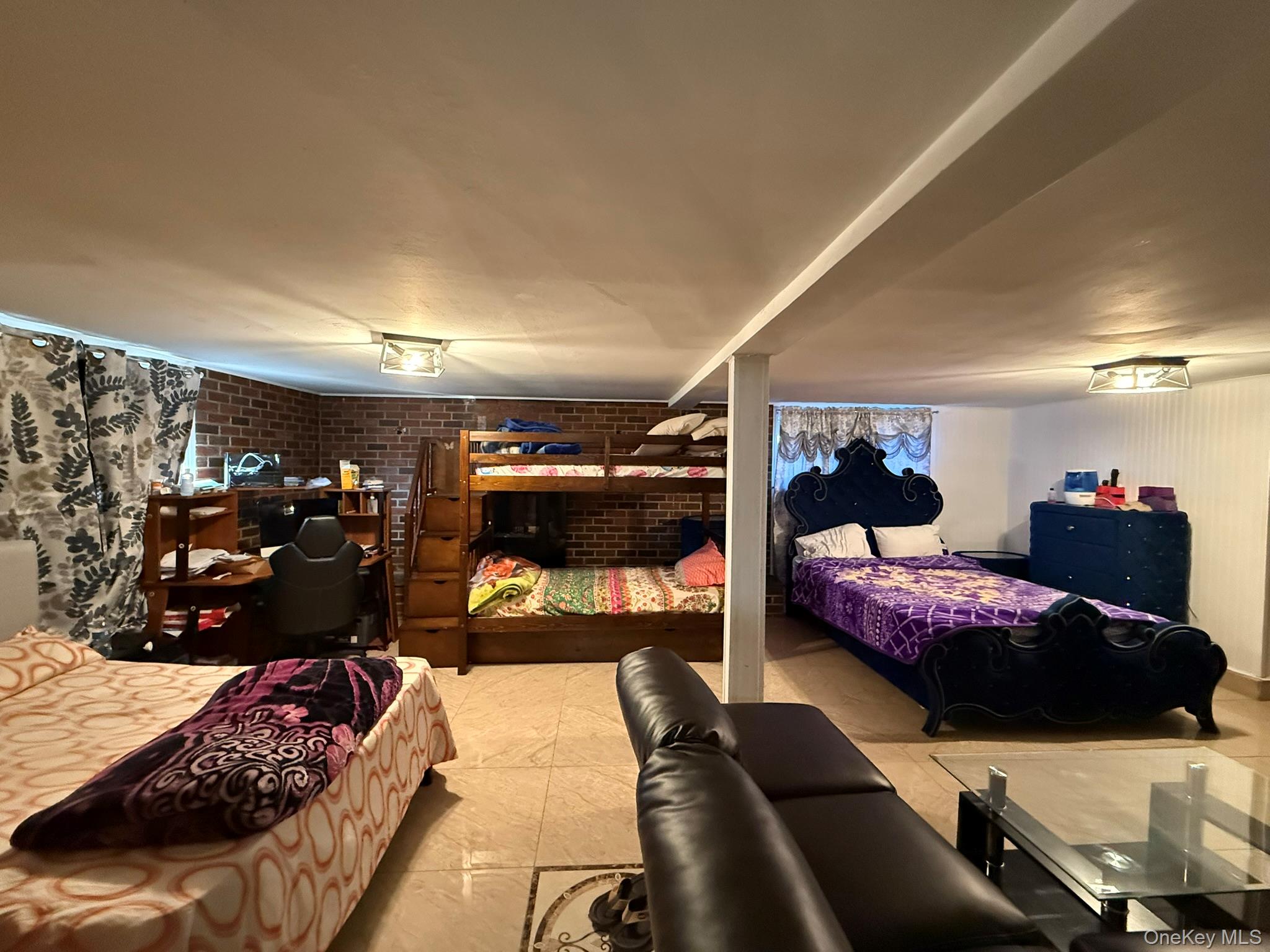 12 Hilton Court, Hicksville, NY 11801