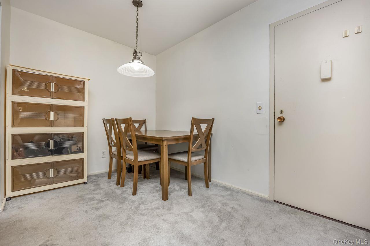 56 Richmond Boulevard # 2B, Ronkonkoma, NY 11779