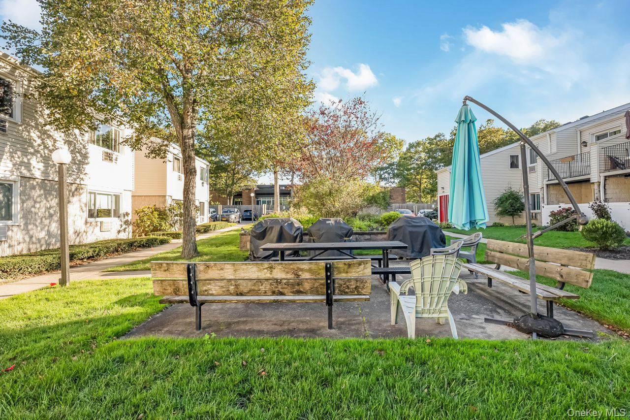 56 Richmond Boulevard # 2B, Ronkonkoma, NY 11779