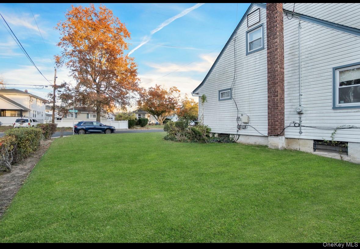 1024 Mahopac, West Hempstead, NY 11552