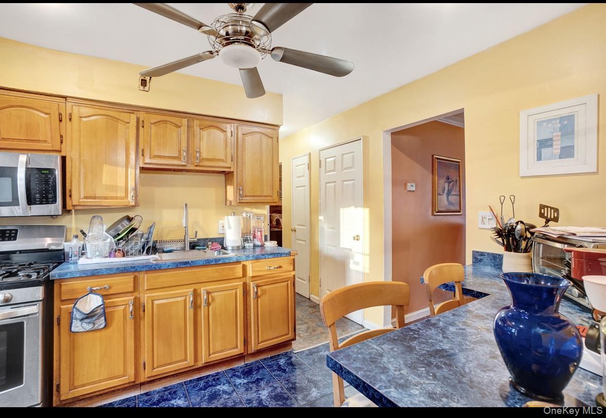 1024 Mahopac, West Hempstead, NY 11552