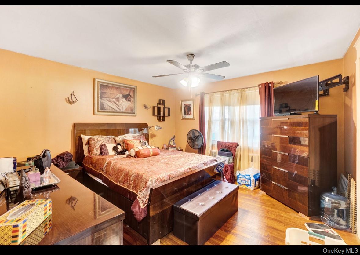 1024 Mahopac, West Hempstead, NY 11552