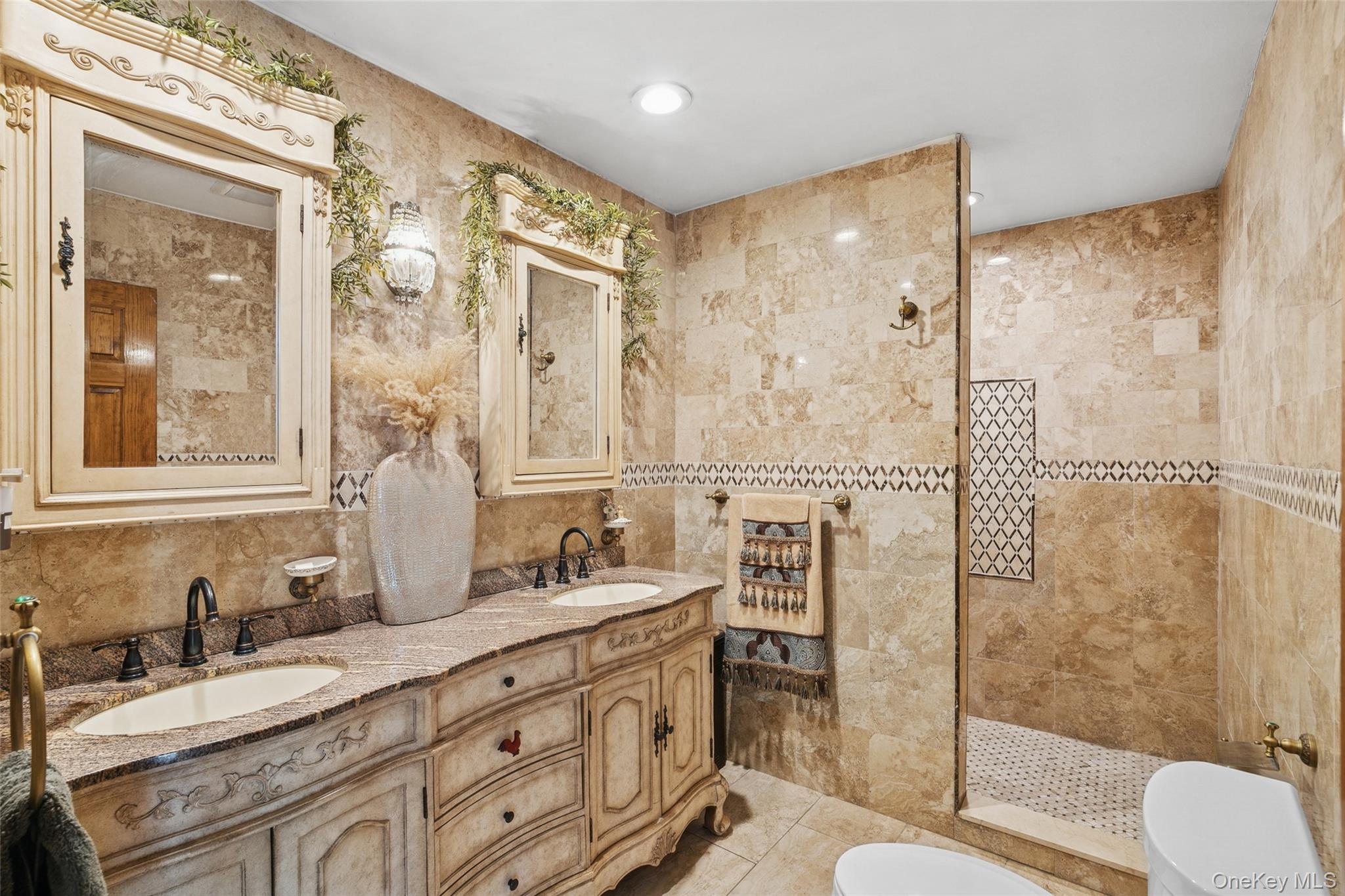 14-16 gamay Court, Commack, NY 11725