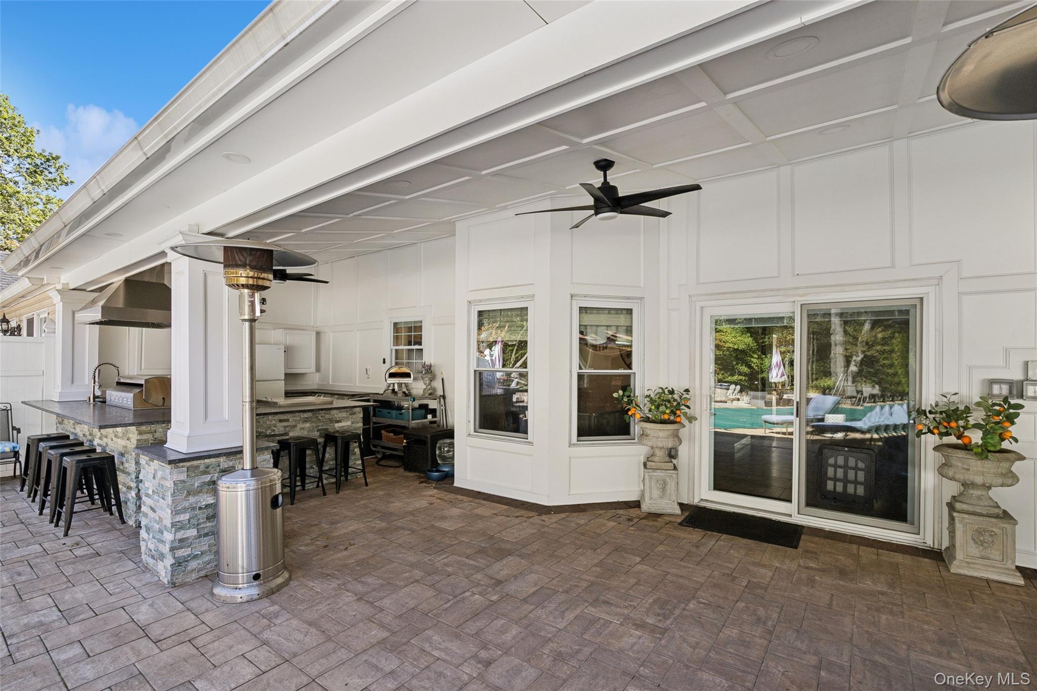 14-16 gamay Court, Commack, NY 11725