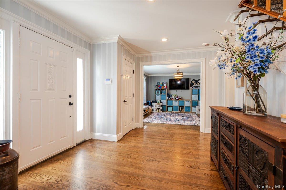 75 Karol Place, Muttontown, NY 11753