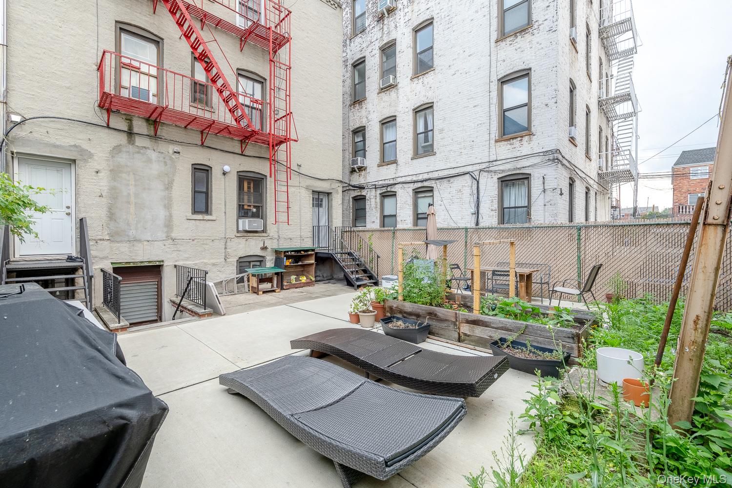 43-16 25th Avenue, Astoria, NY 11103