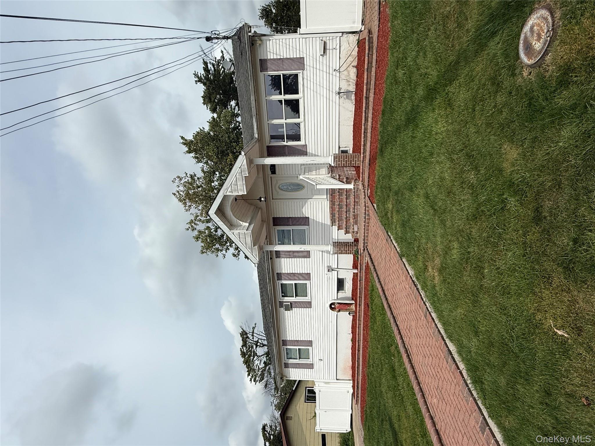 11 Taft Street, Brentwood, NY 11717