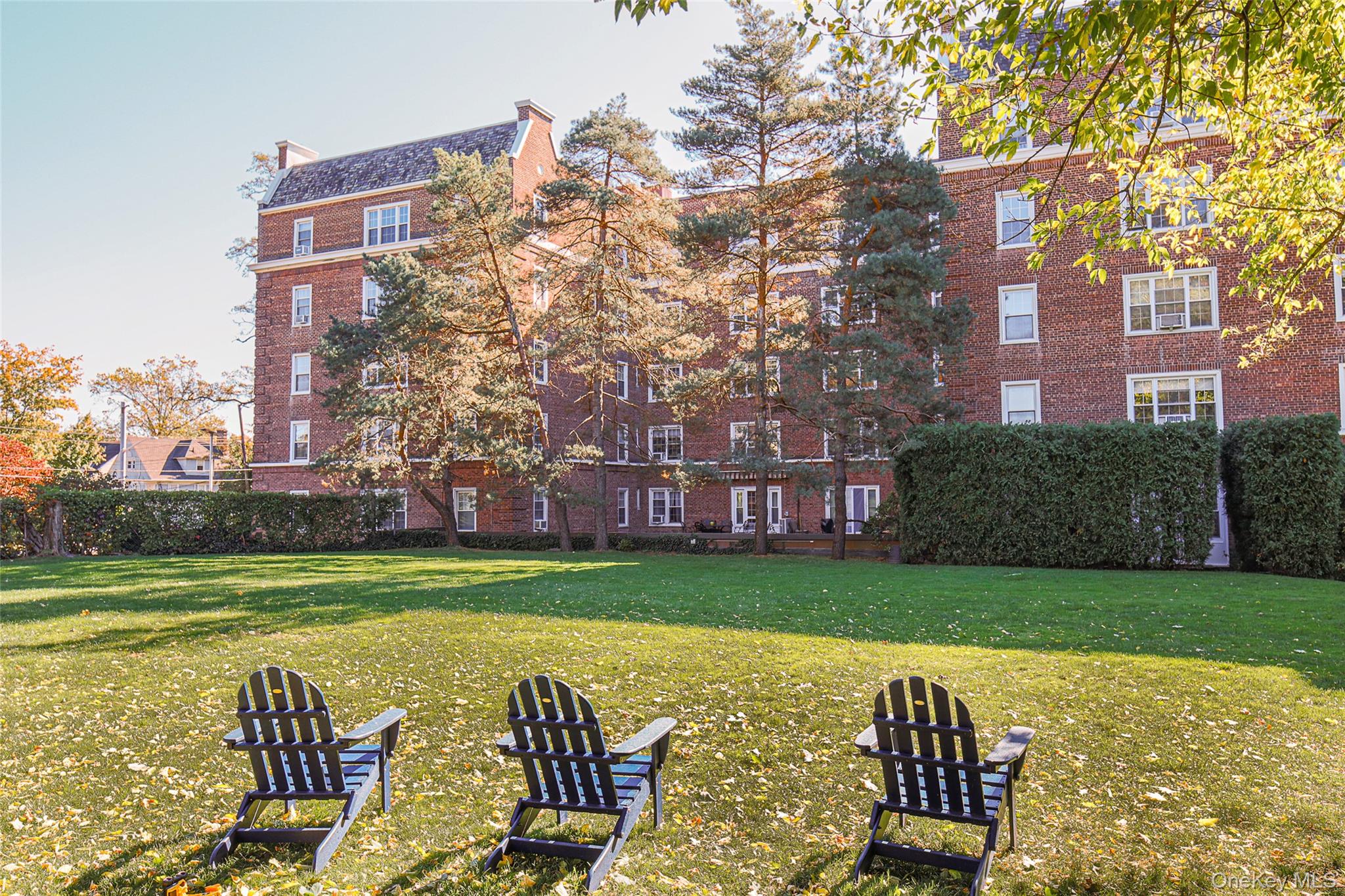 3 Midland Gardens # 3K, Bronxville, NY 10708