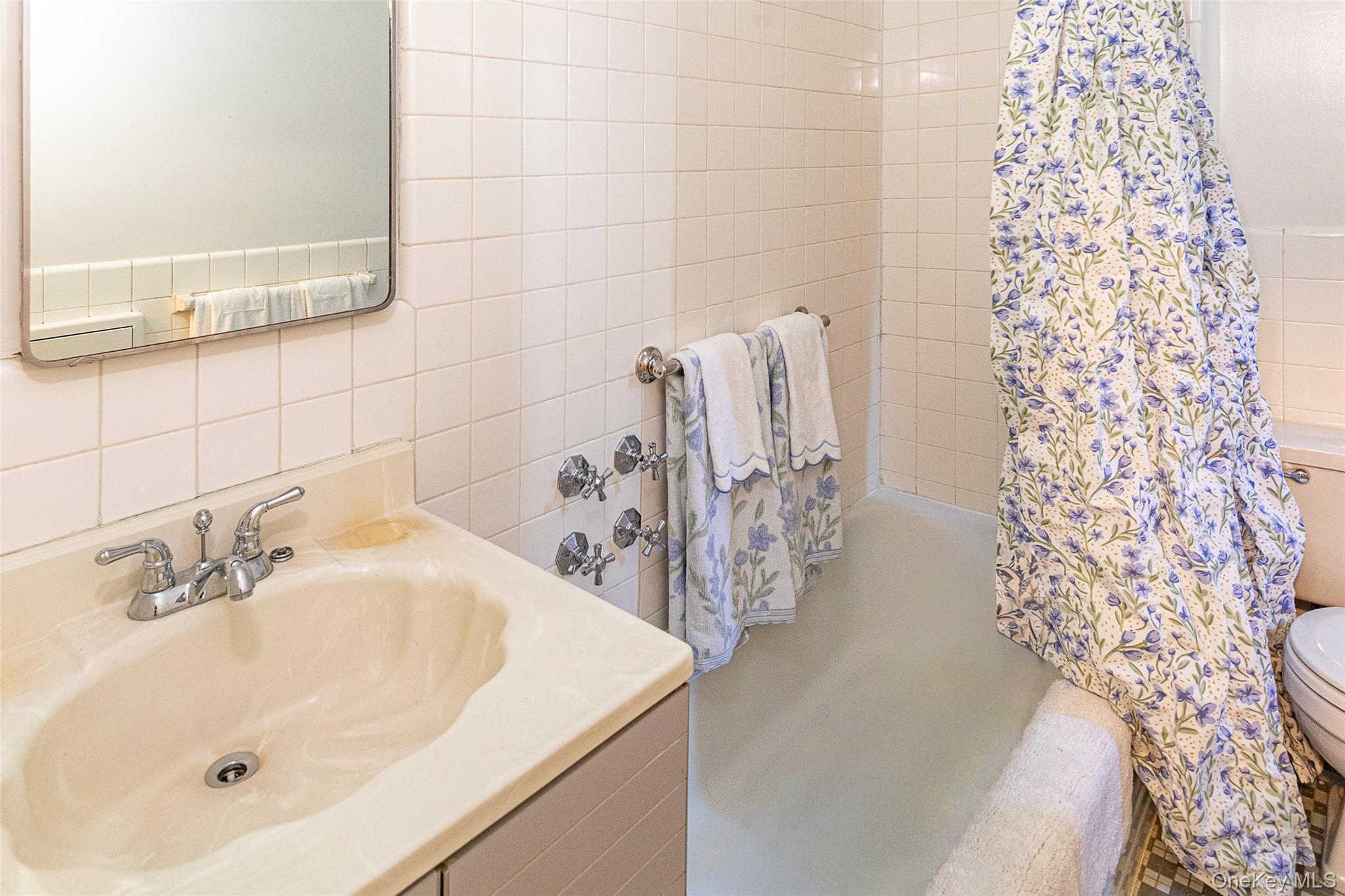 3 Midland Gardens # 3K, Bronxville, NY 10708