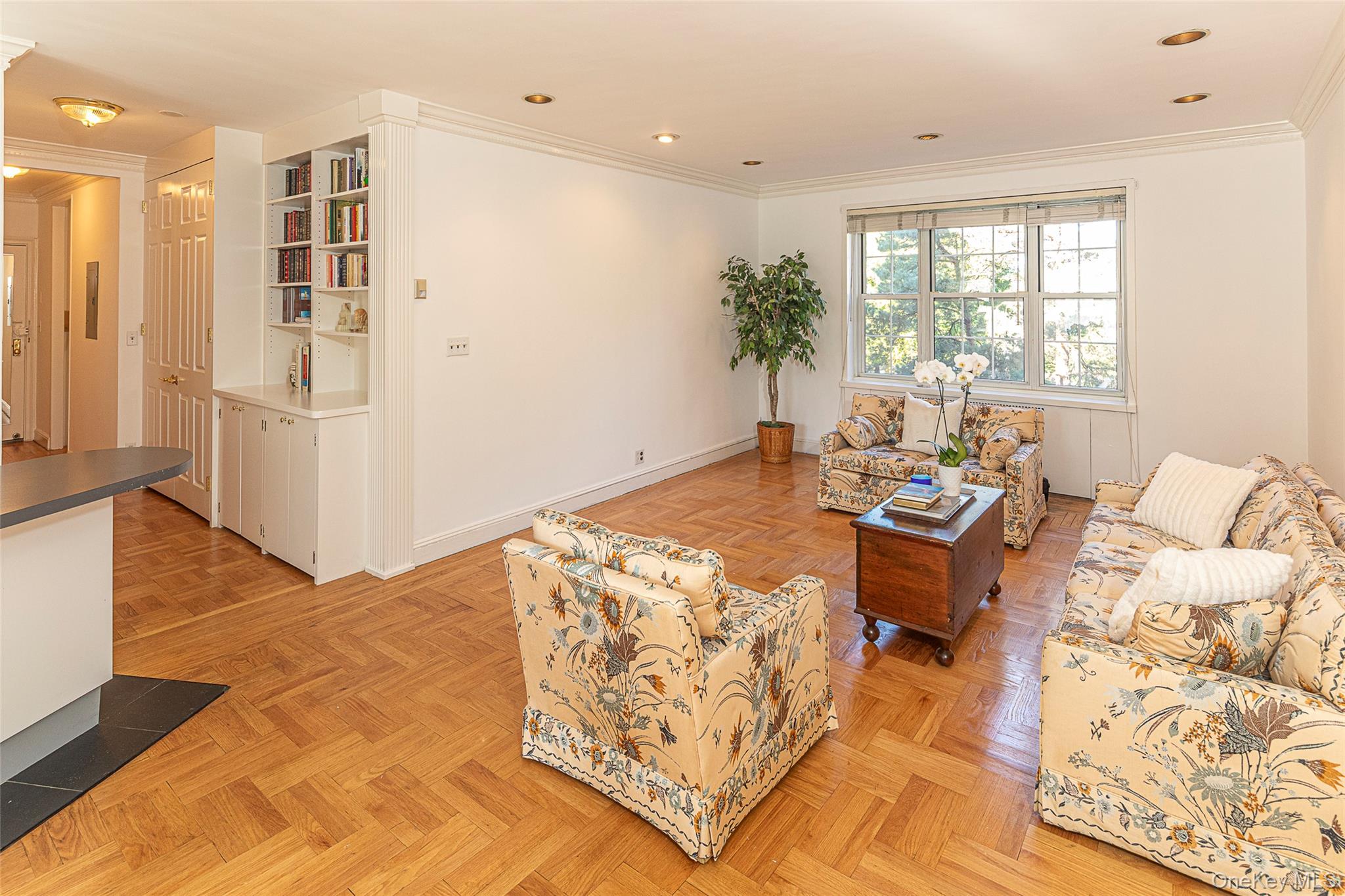 3 Midland Gardens # 3K, Bronxville, NY 10708