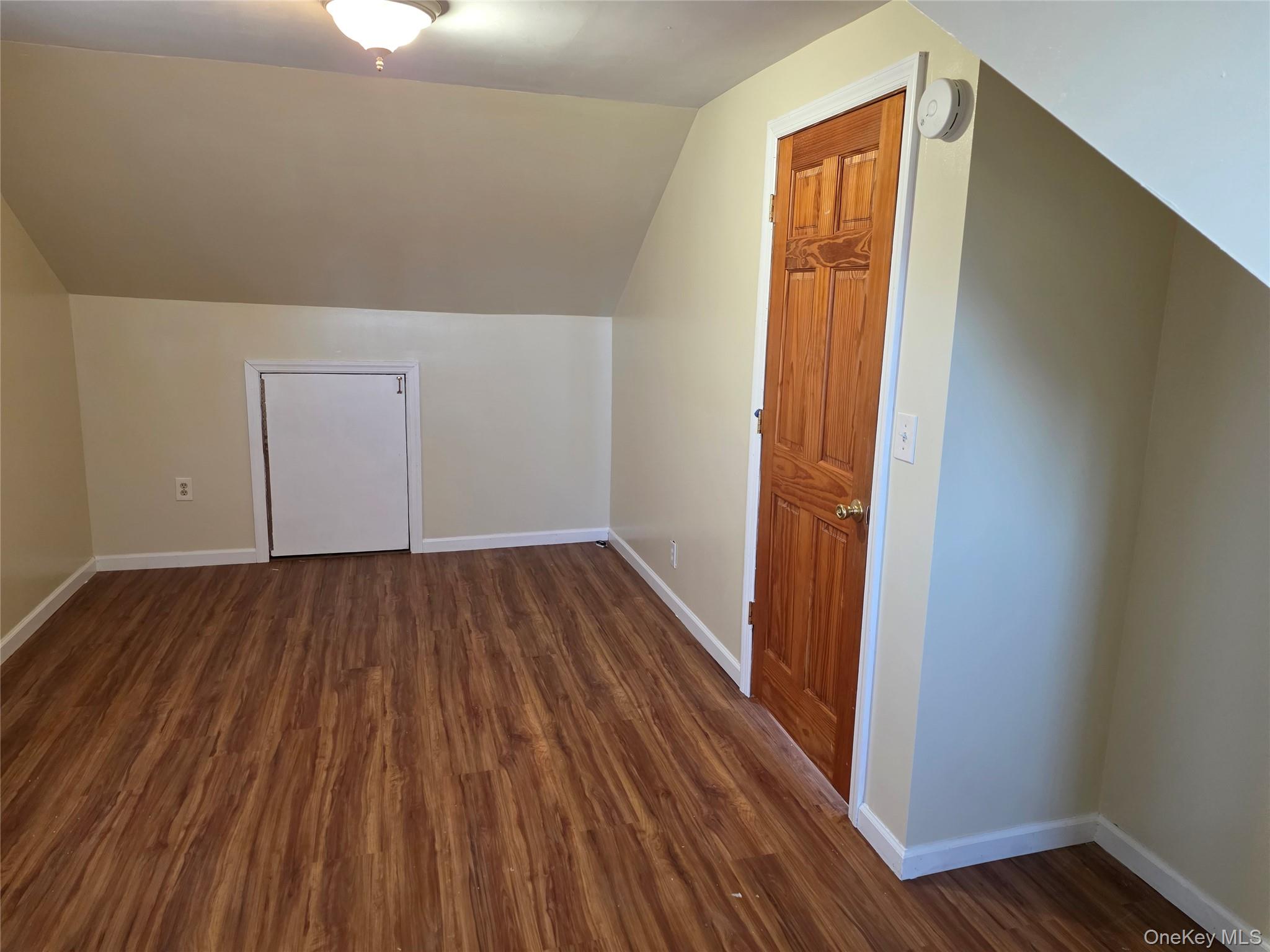 220 Raff Avenue, Mineola, NY 11501