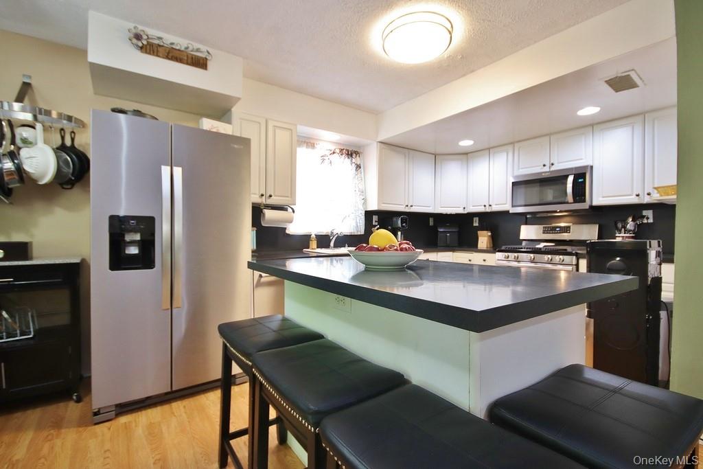 4 Ivy Place, Hartsdale, NY 10530