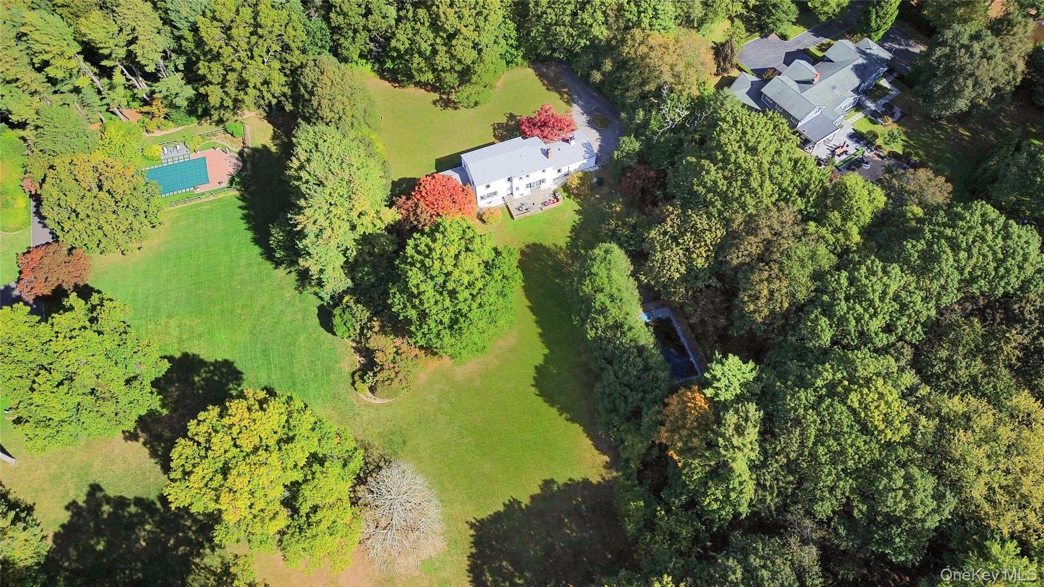 897 Ripley Lane, Muttontown, NY 11771