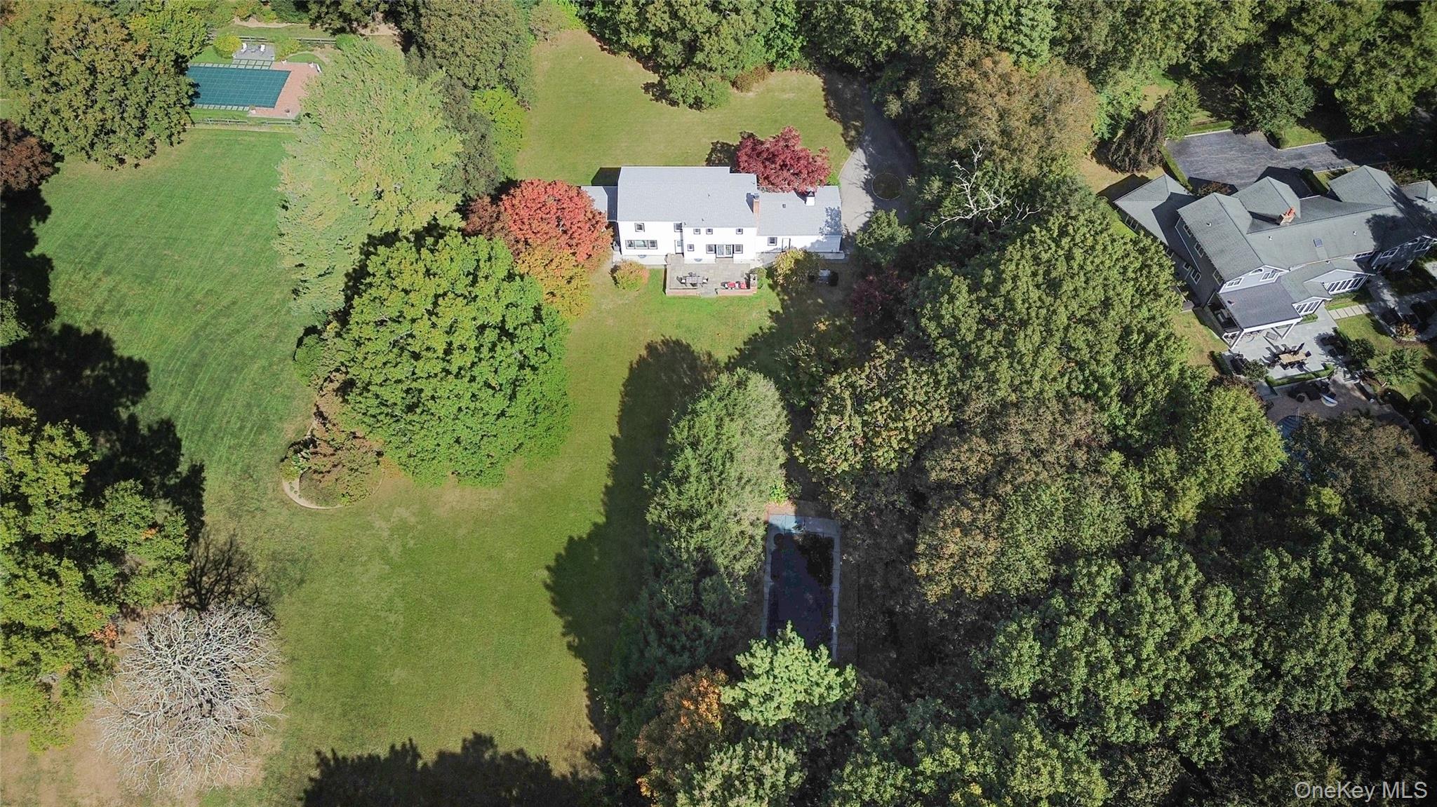 897 Ripley Lane, Muttontown, NY 11771