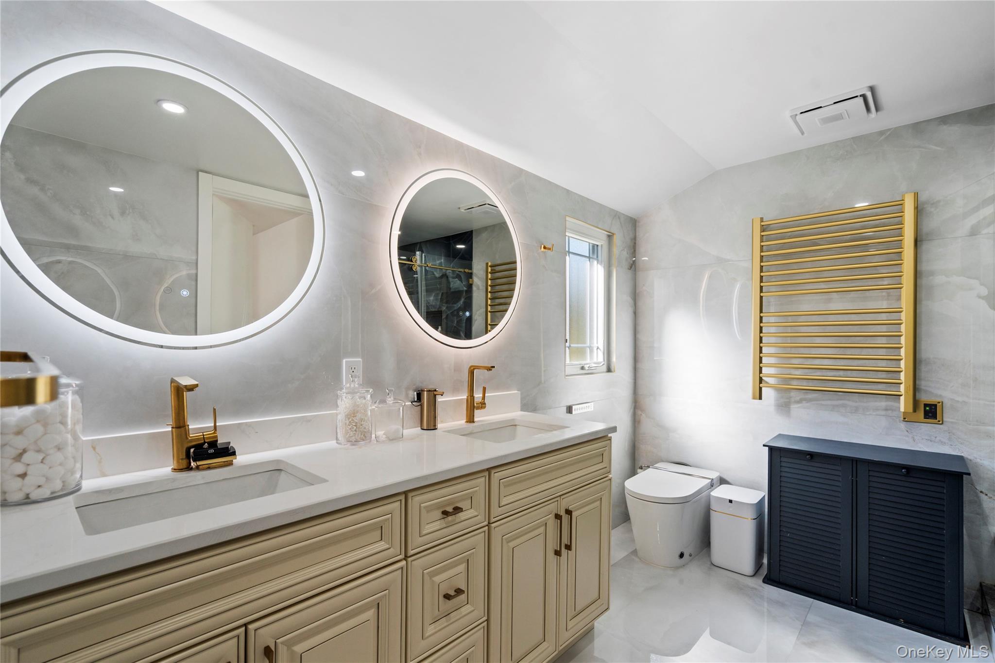 897 Ripley Lane, Muttontown, NY 11771