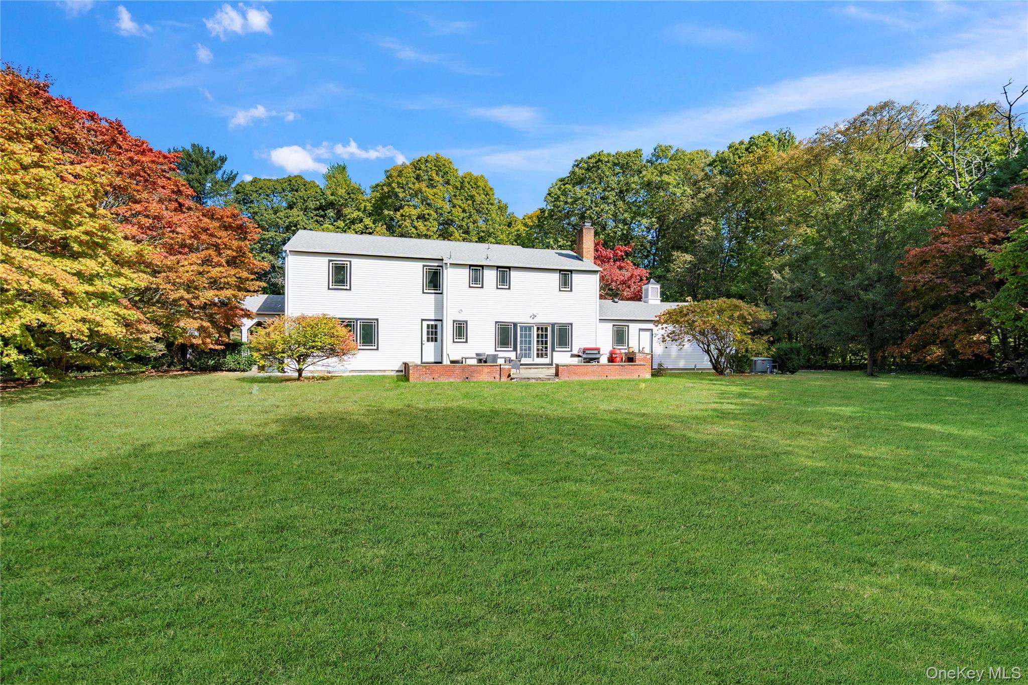 897 Ripley Lane, Muttontown, NY 11771