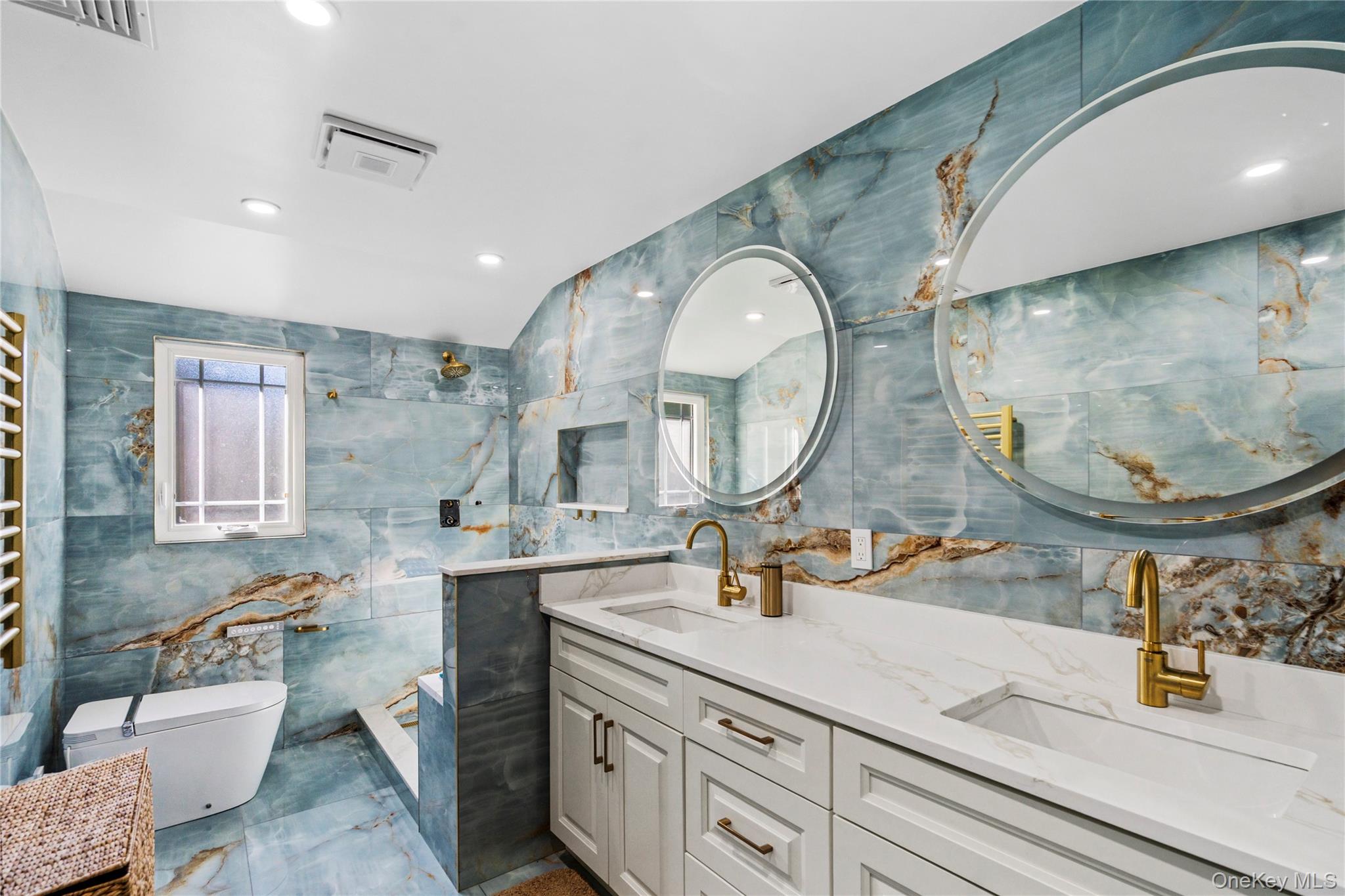 897 Ripley Lane, Muttontown, NY 11771