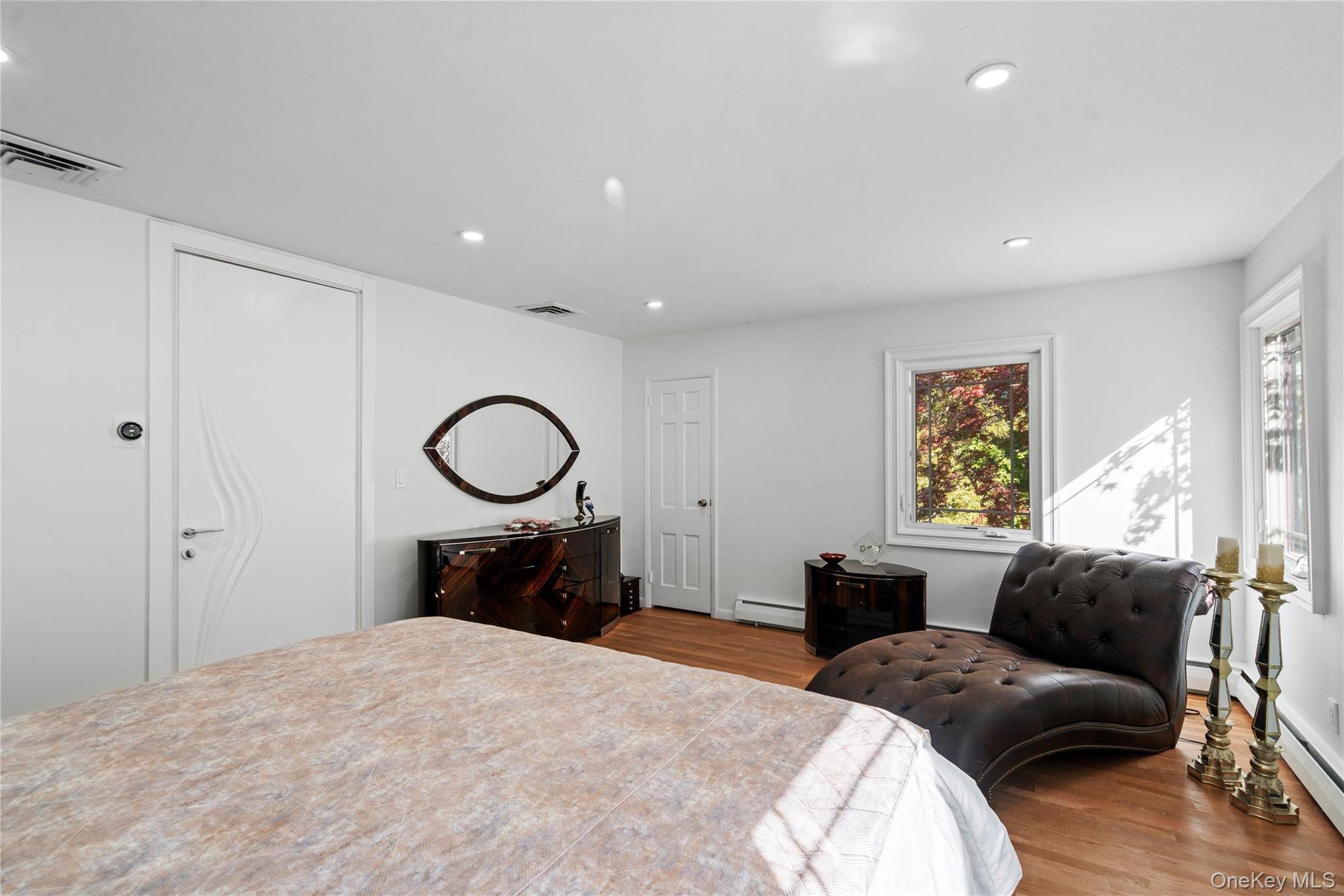 897 Ripley Lane, Muttontown, NY 11771