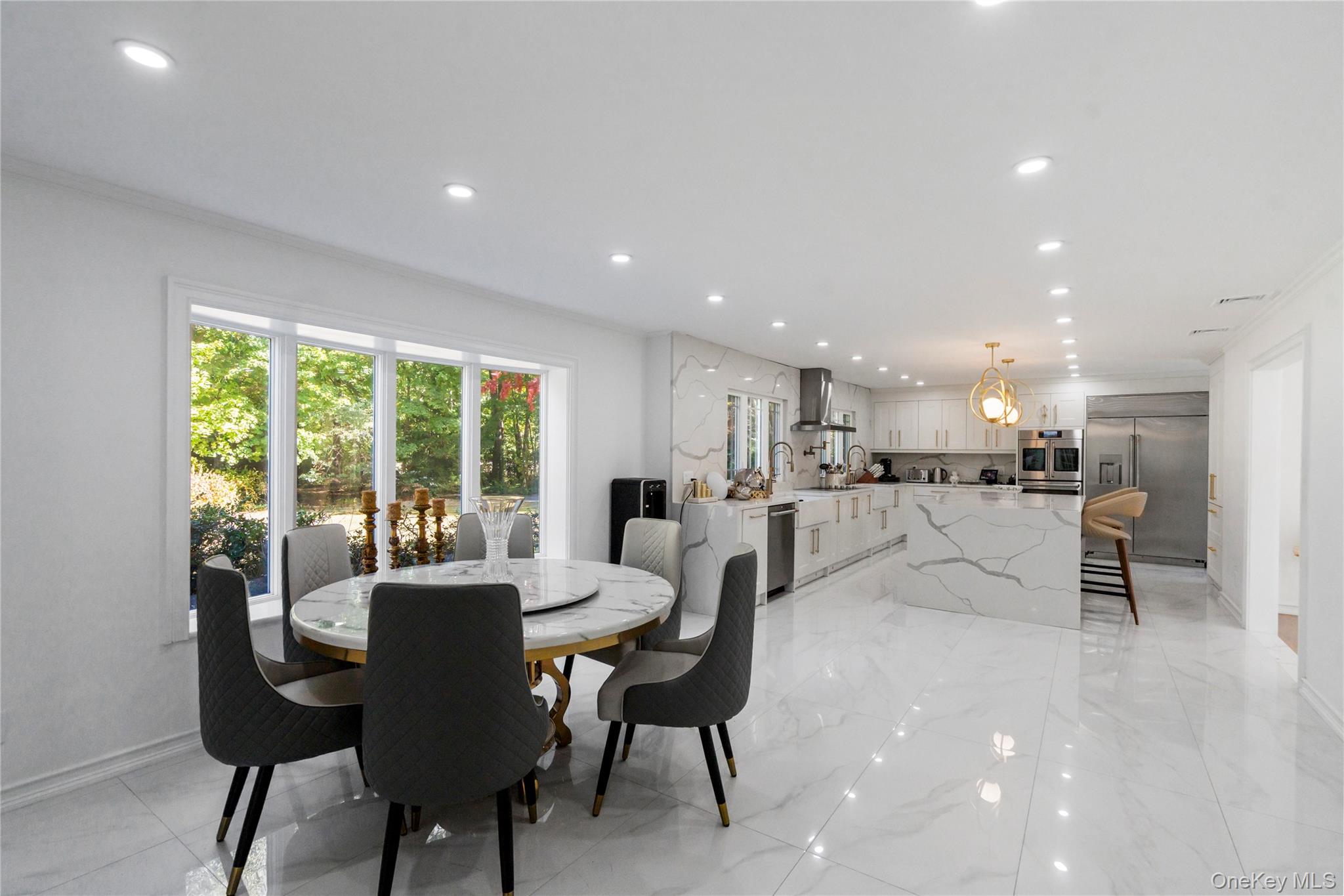 897 Ripley Lane, Muttontown, NY 11771