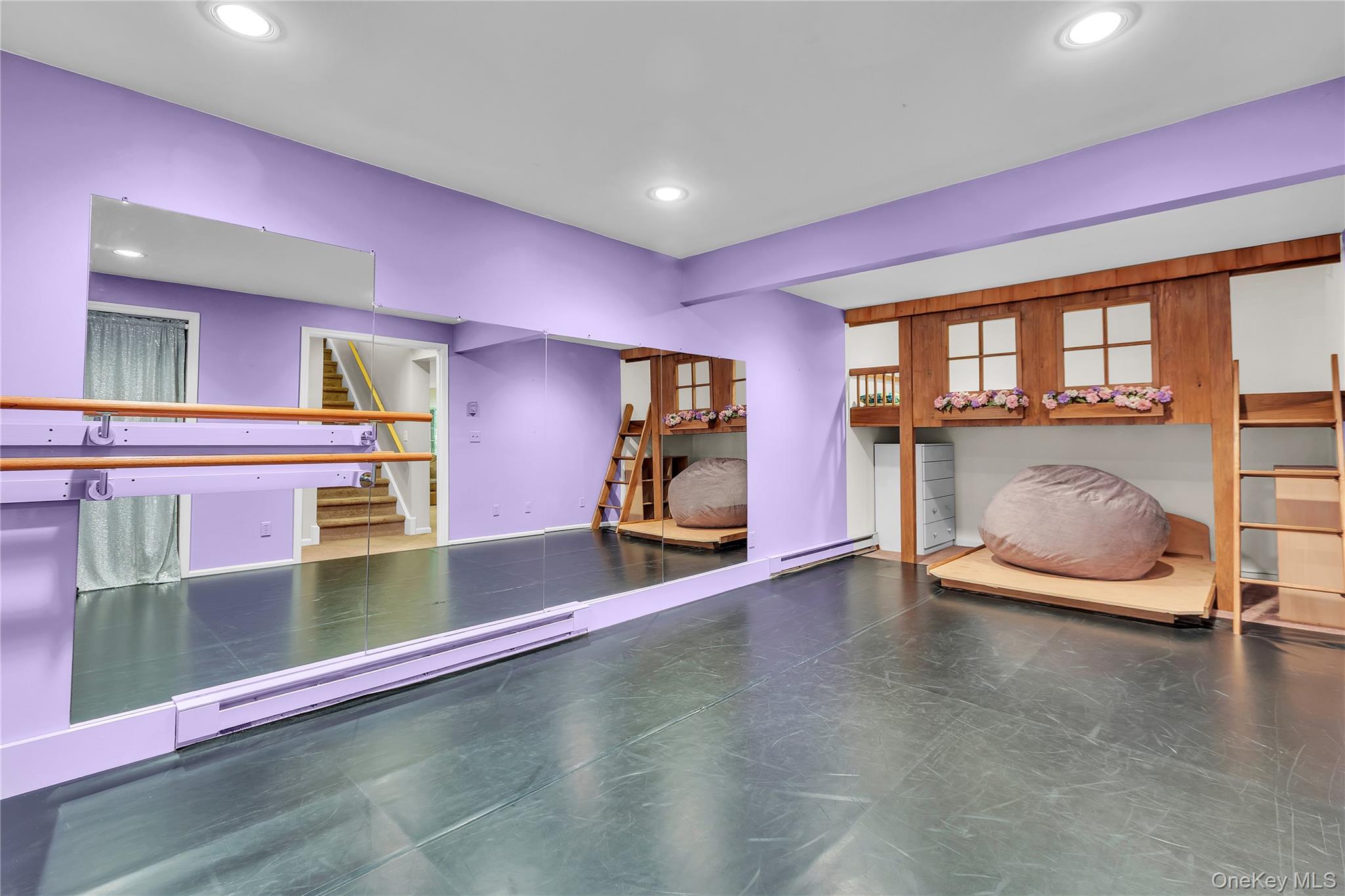 3154 Stoneleigh Court, Yorktown Heights, NY 10598