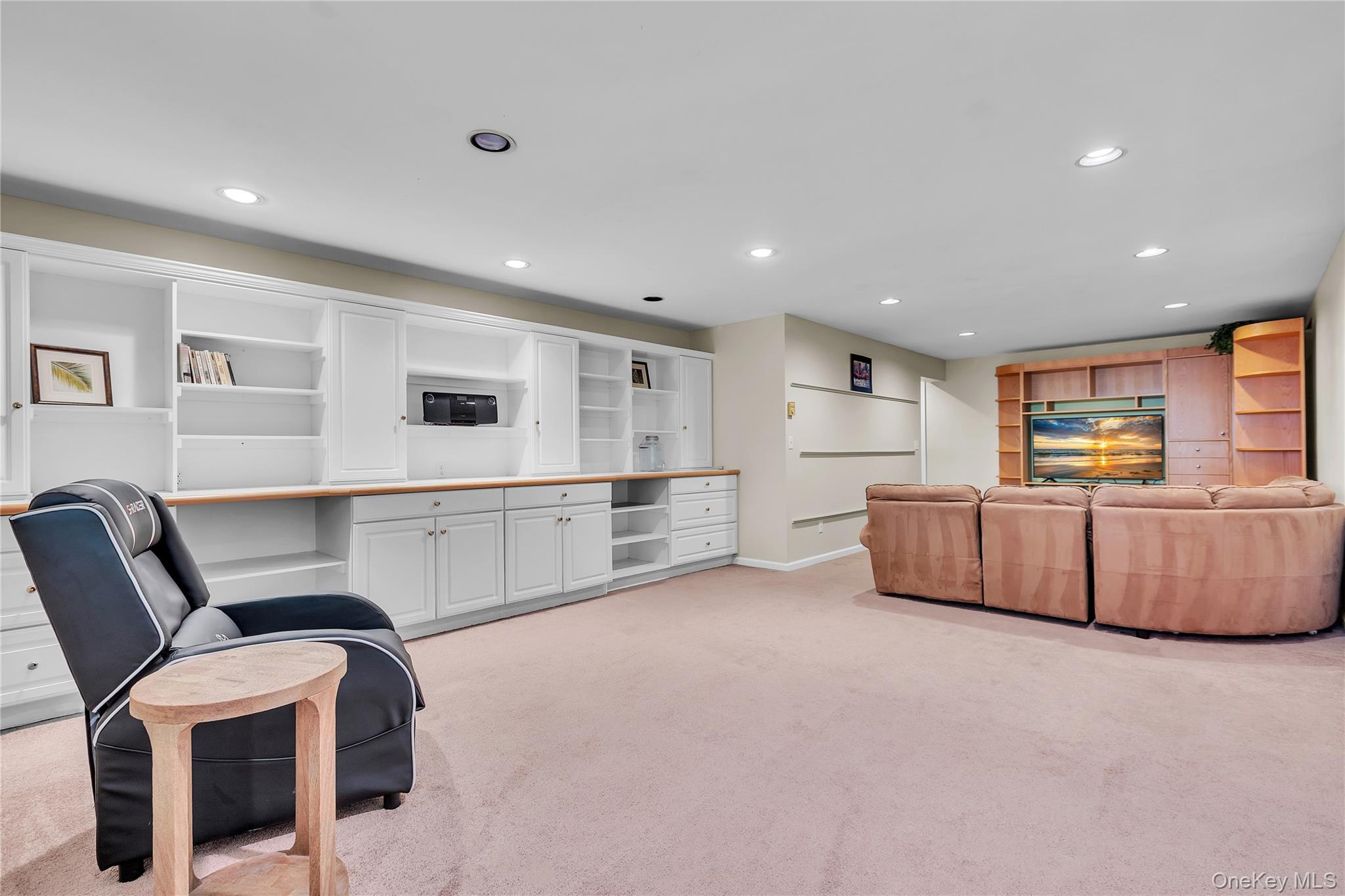 3154 Stoneleigh Court, Yorktown Heights, NY 10598