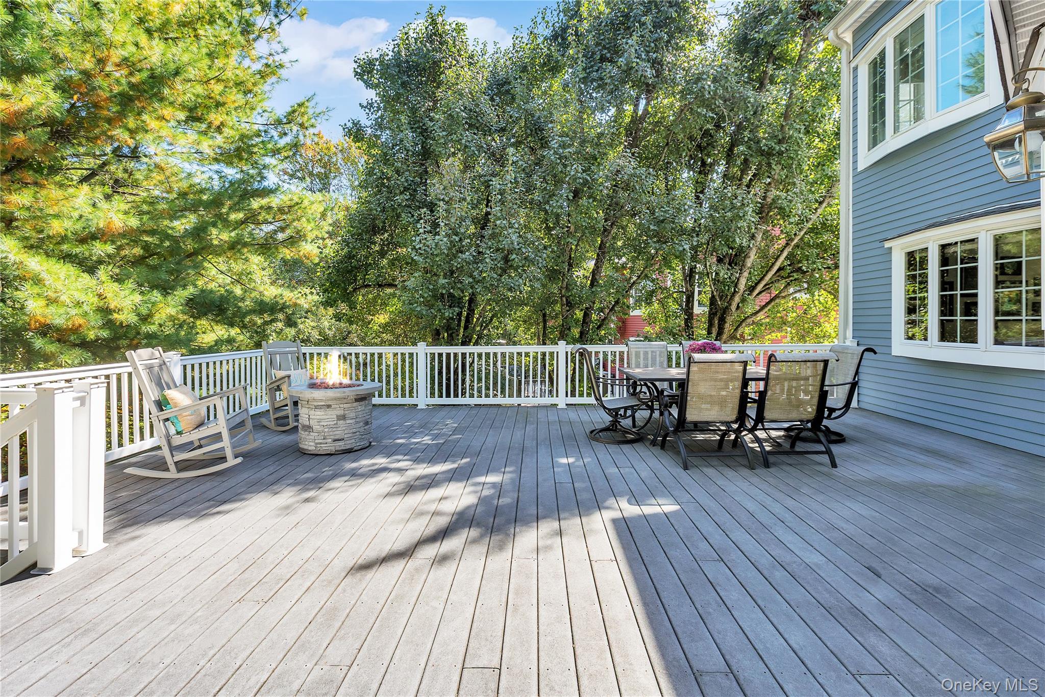 3154 Stoneleigh Court, Yorktown Heights, NY 10598