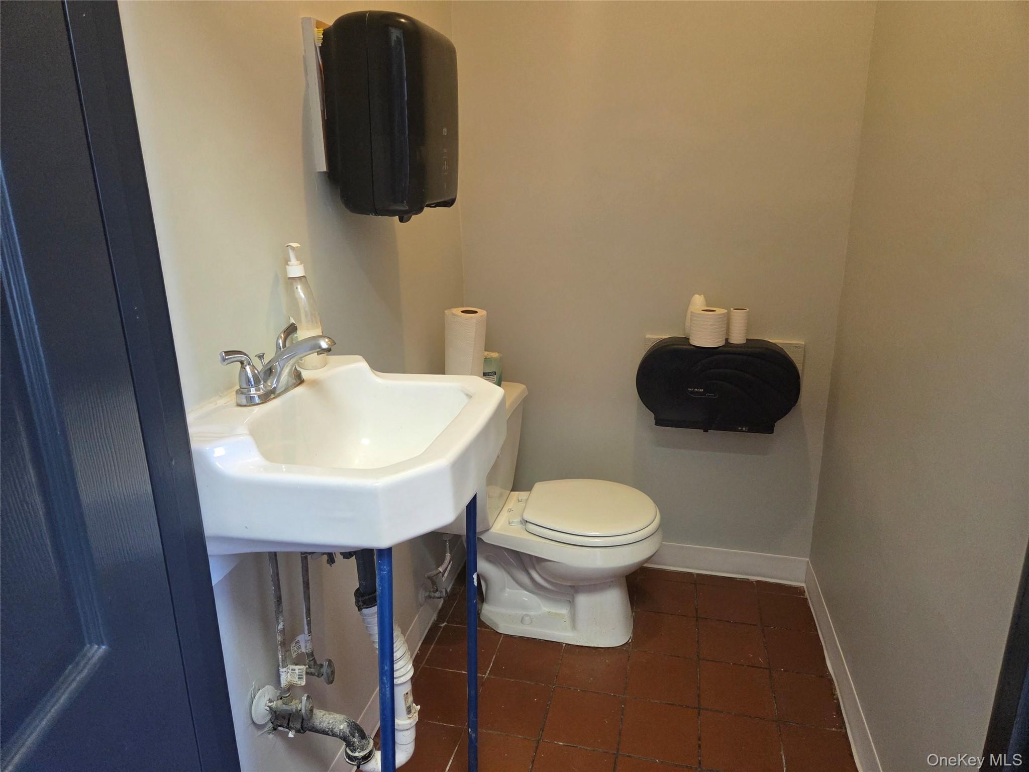 137 N Middletown Road, Pearl River, NY 10965