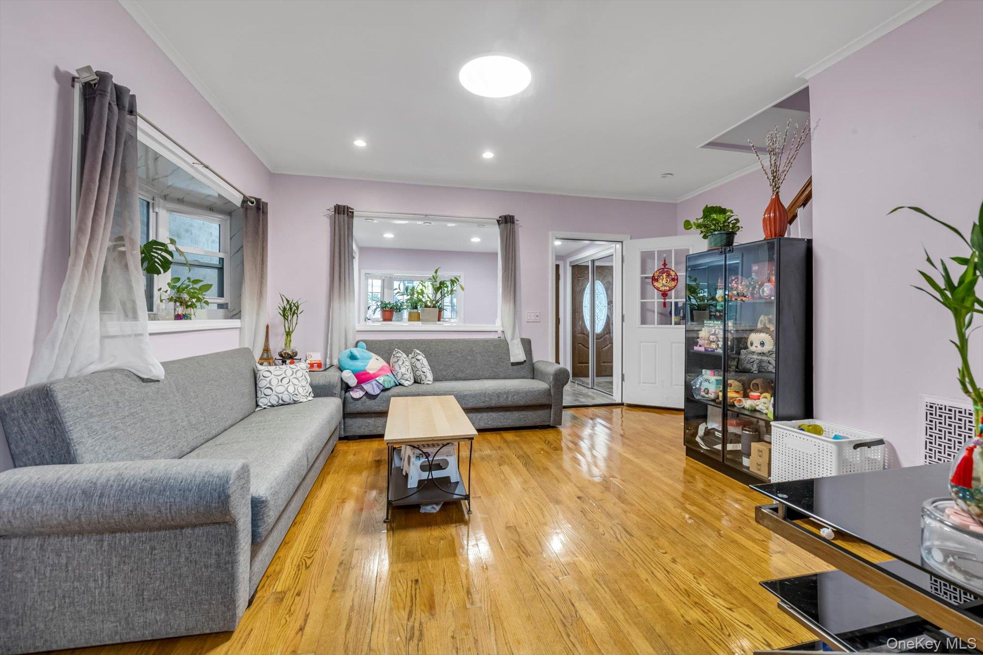 8921 86th Street, Woodhaven, NY 11421