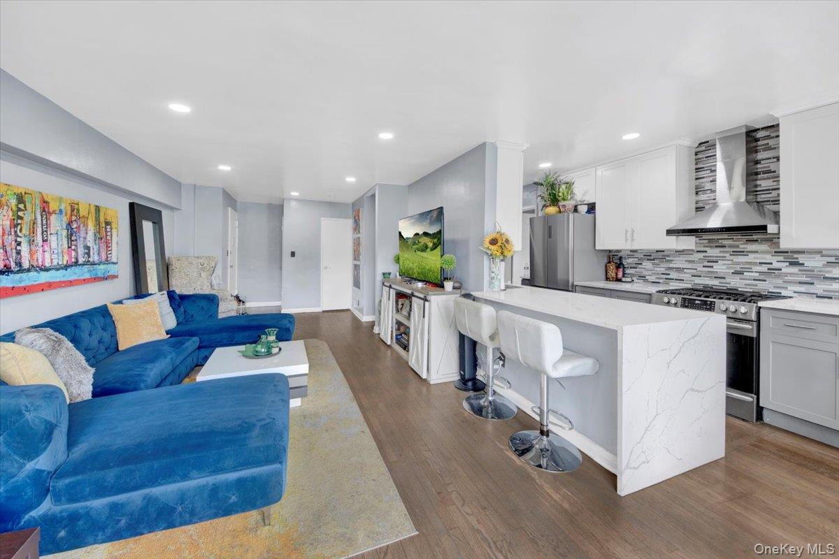 610 Waring # 4F, Bronx, NY 10467