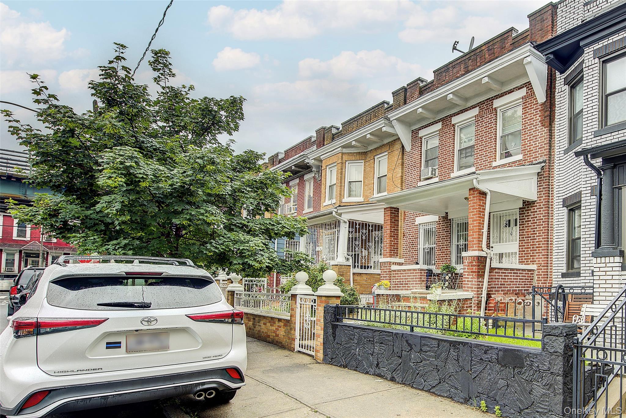 9 Adler Place, Brooklyn, NY 11208