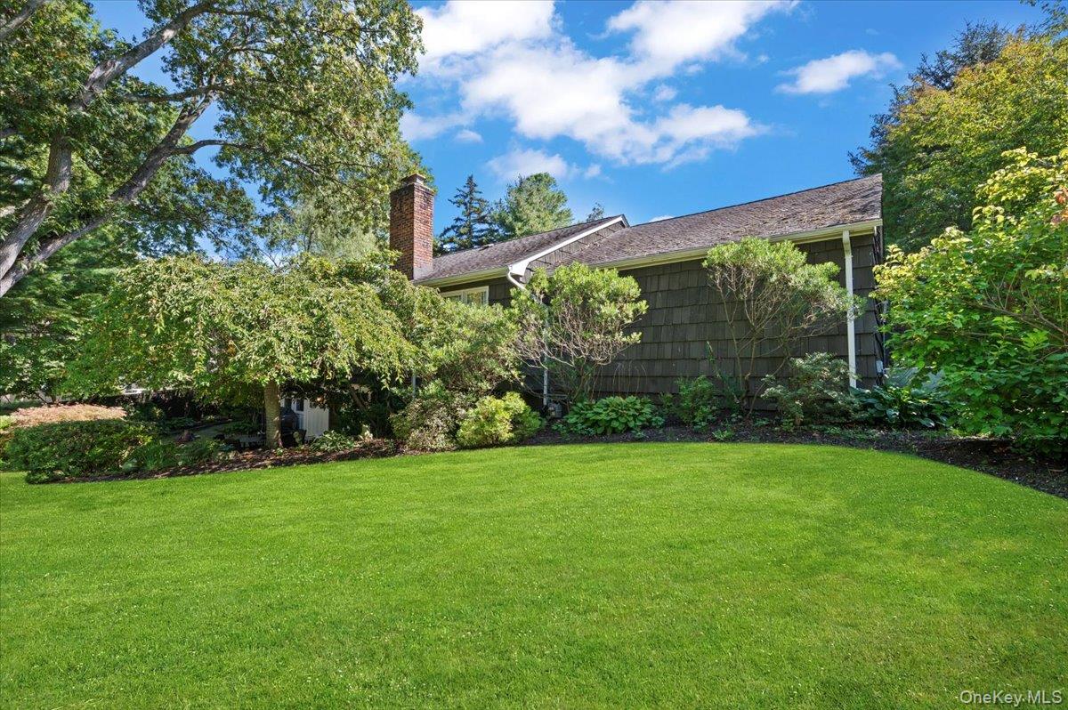 71 Cove Road, Huntington, NY 11743