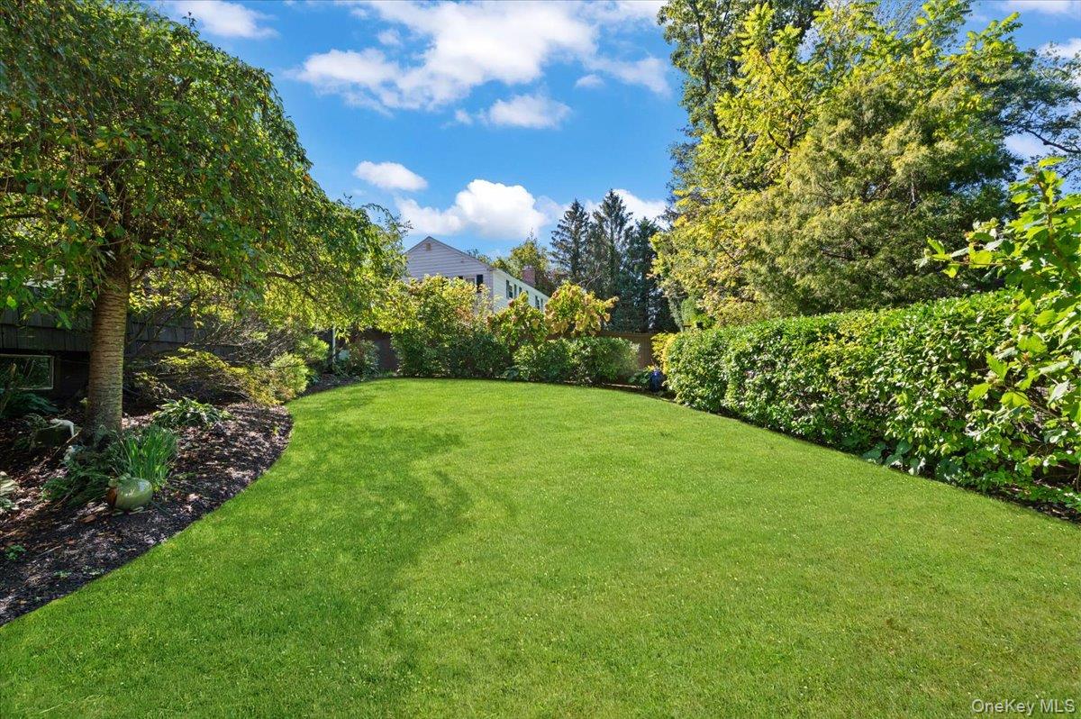 71 Cove Road, Huntington, NY 11743