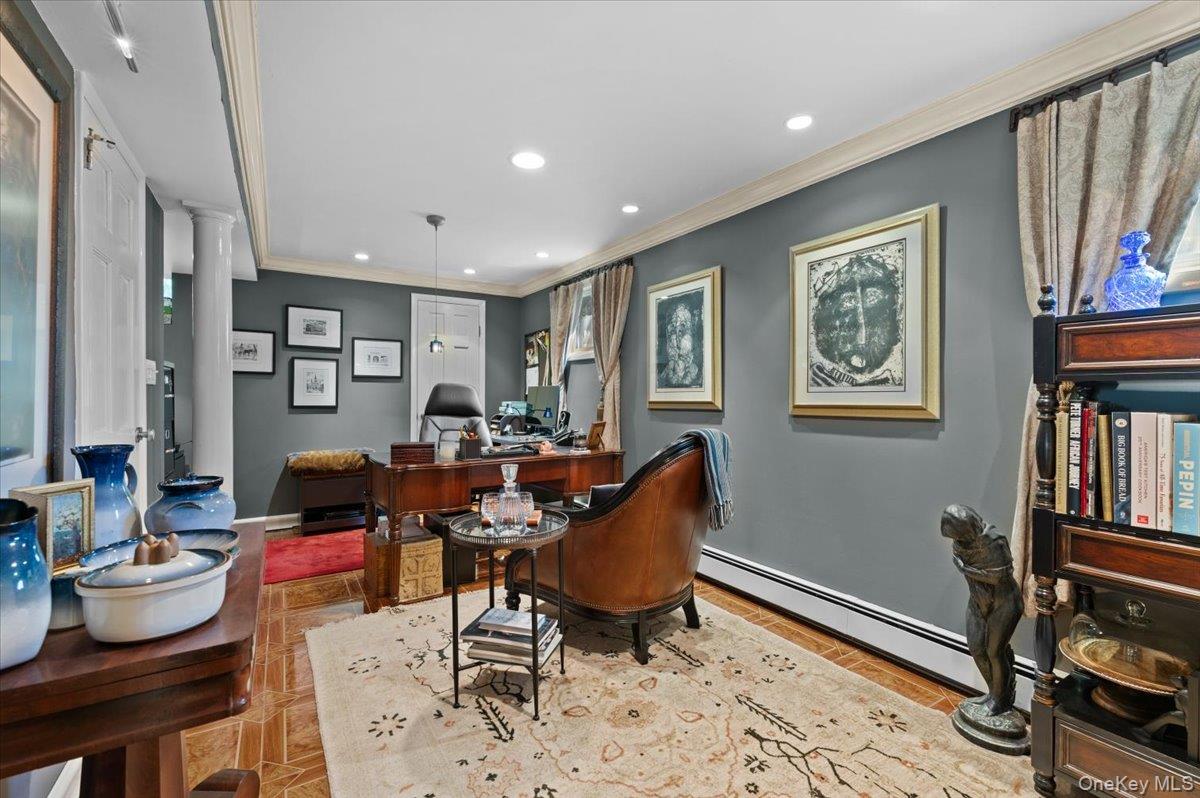 71 Cove Road, Huntington, NY 11743