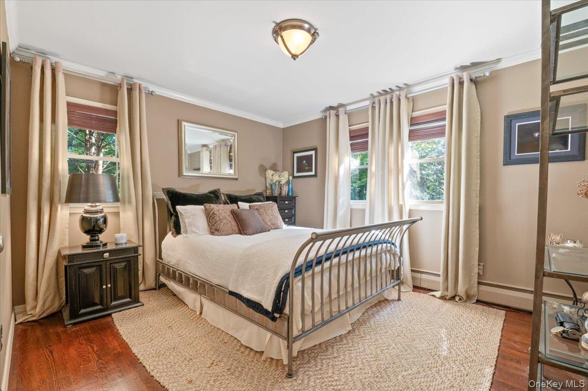 71 Cove Road, Huntington, NY 11743