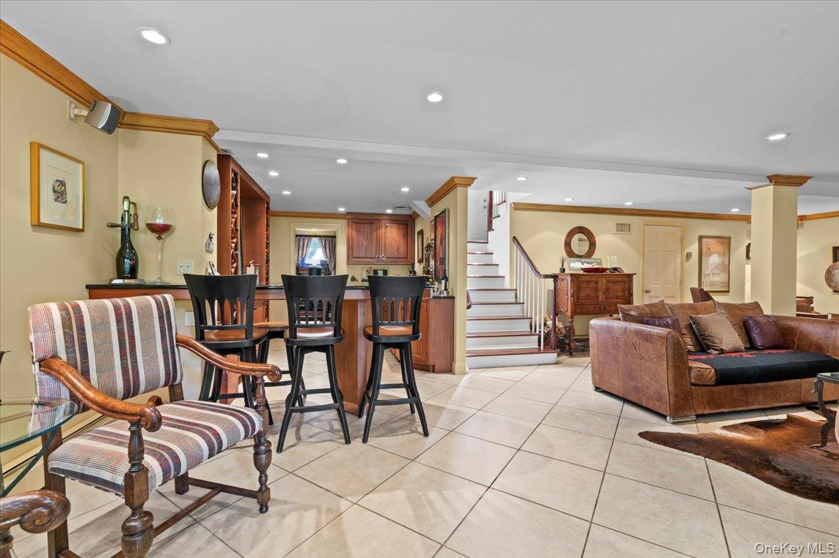 71 Cove Road, Huntington, NY 11743