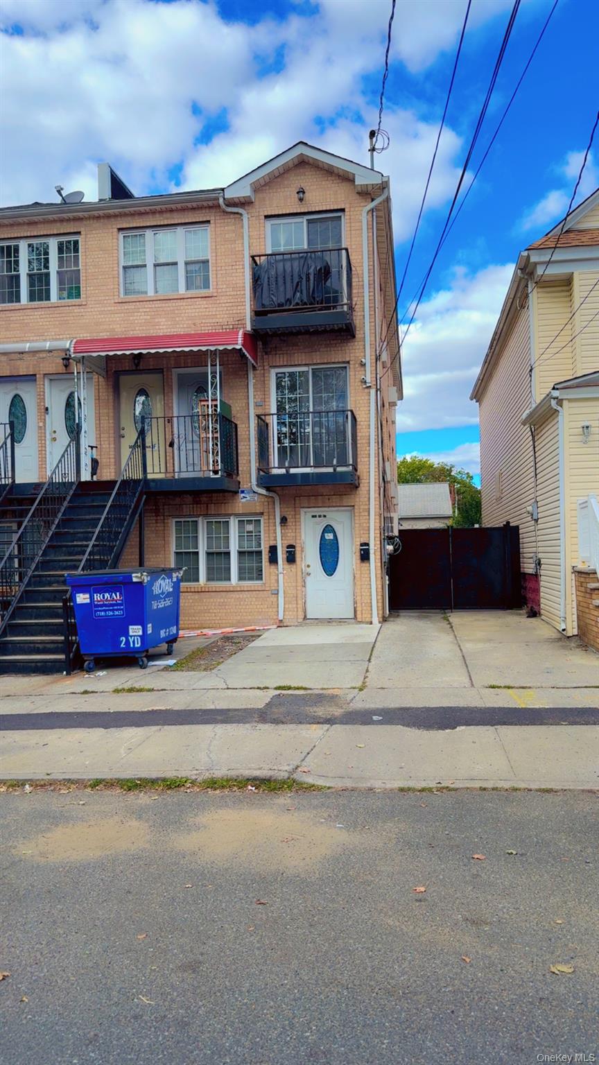 10809 97th Avenue, Richmond Hill, NY 11419