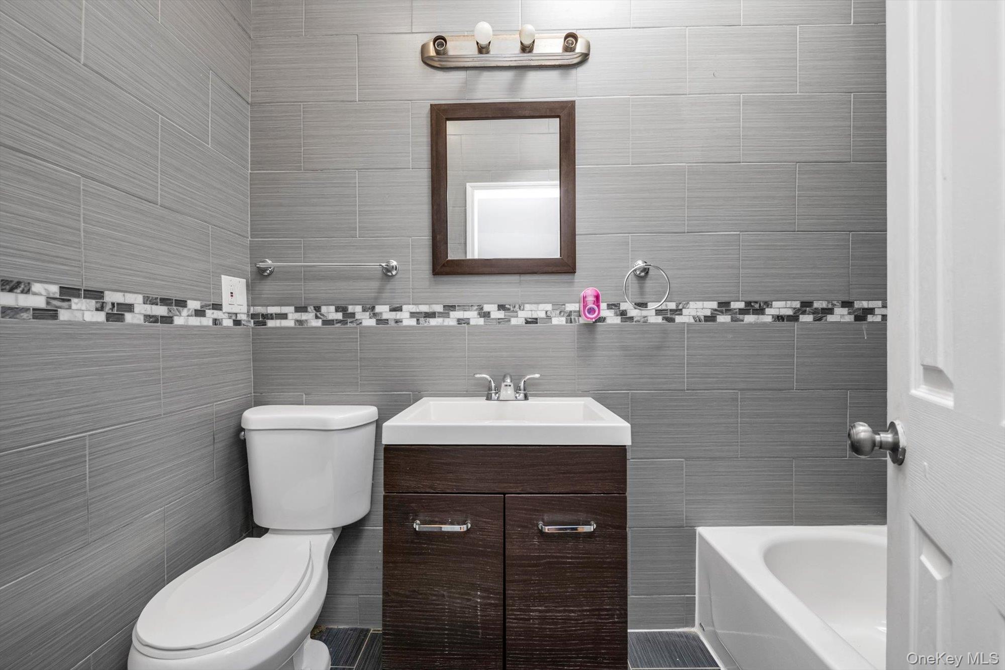 197 Nichols Avenue, Brooklyn, NY 11208