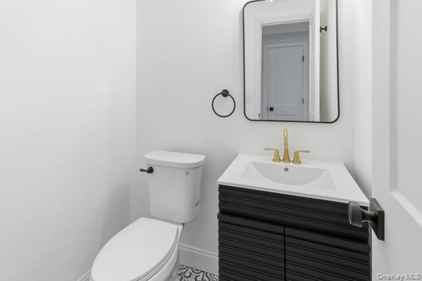 2733 Schleigel Boulevard, Amityville, NY 11701