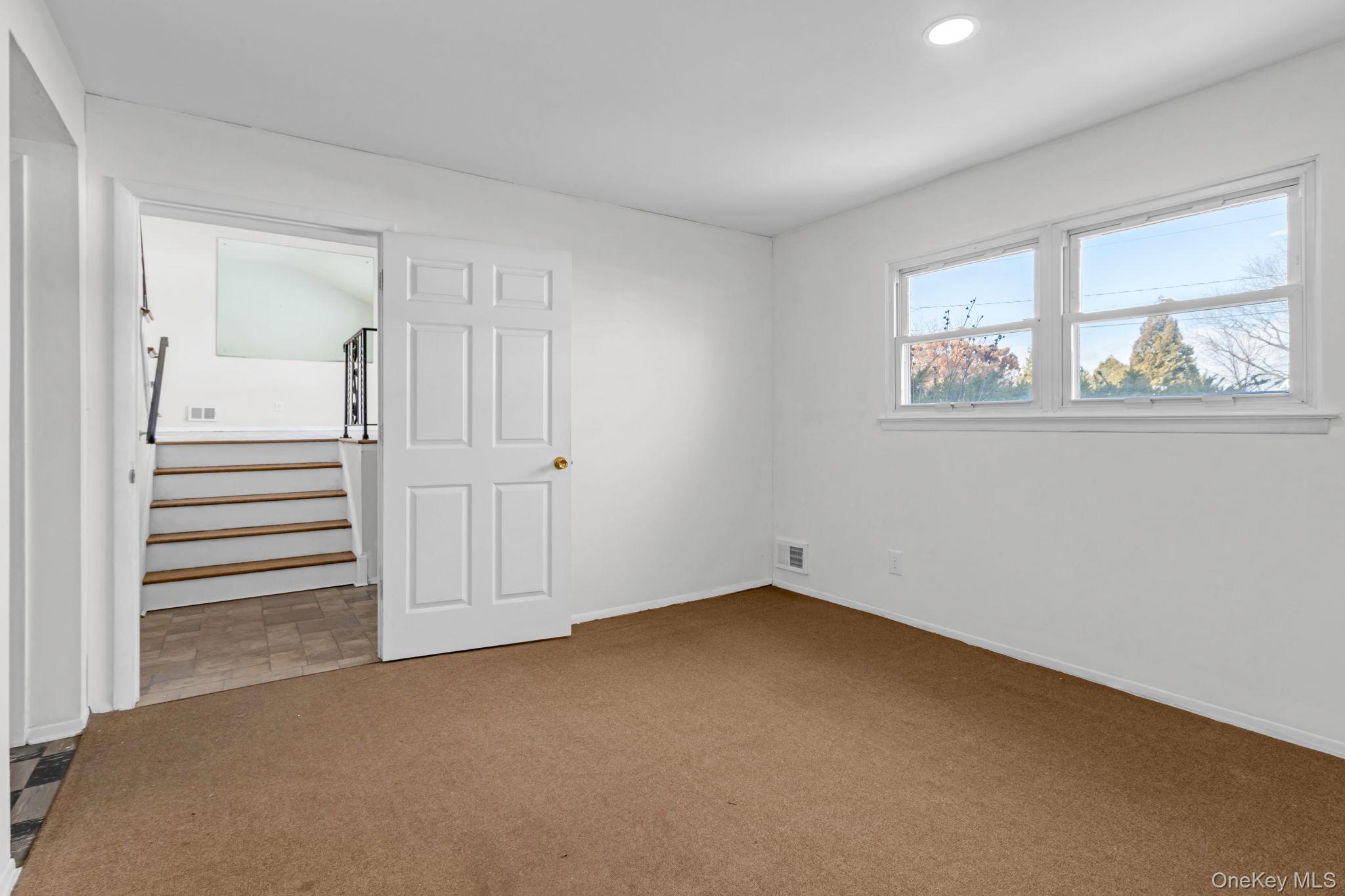 60 Hoffman Lane, Blauvelt, NY 10913