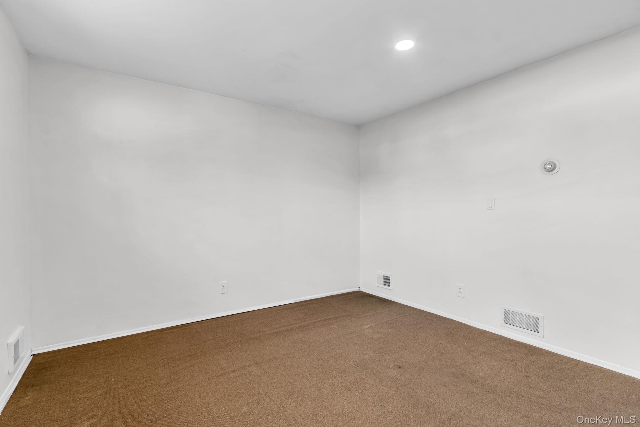 60 Hoffman Lane, Blauvelt, NY 10913