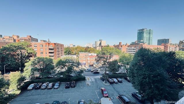 43-10 Kissena Boulevard # 7J, Flushing, NY 11355